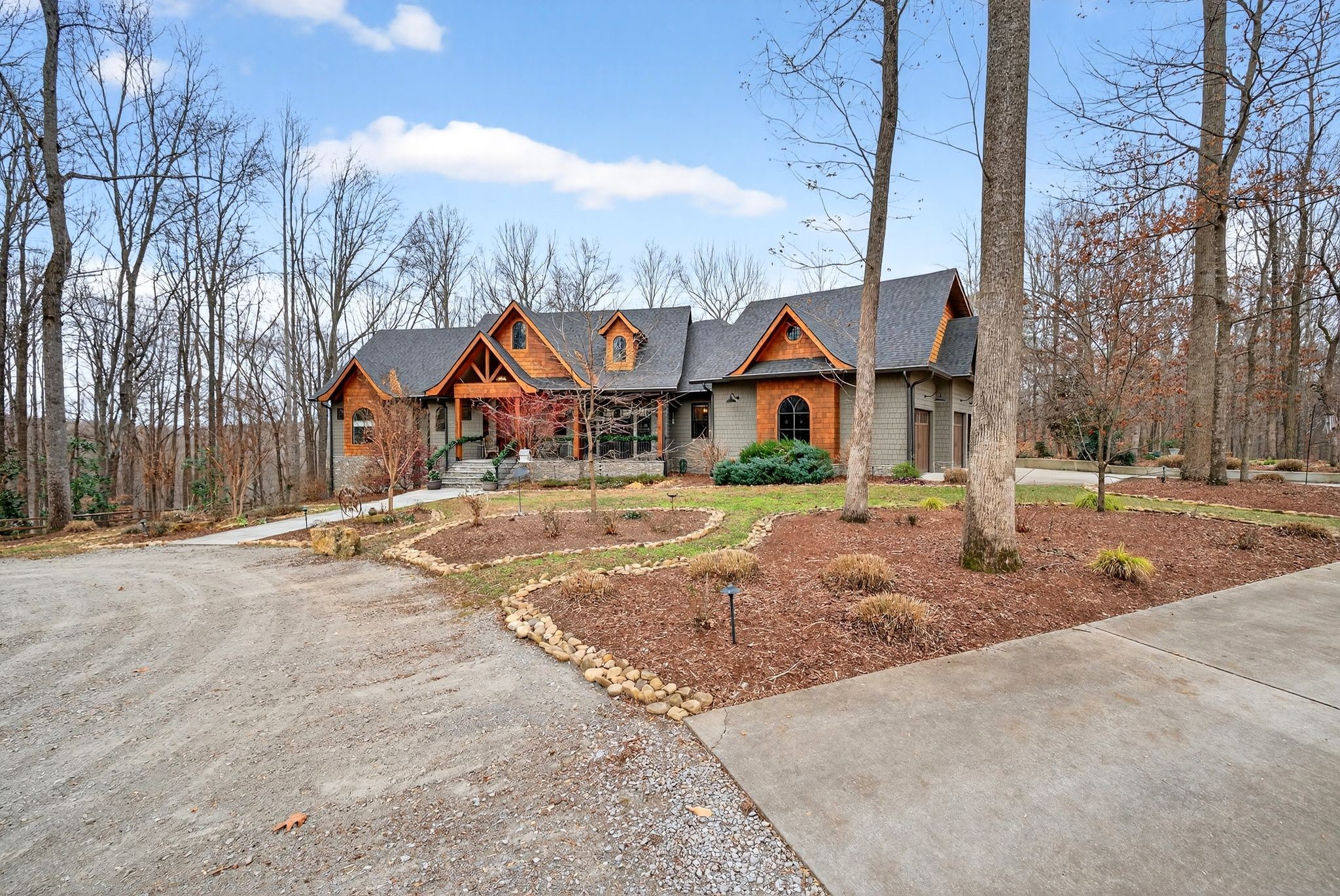 5621 Parker Branch Trl