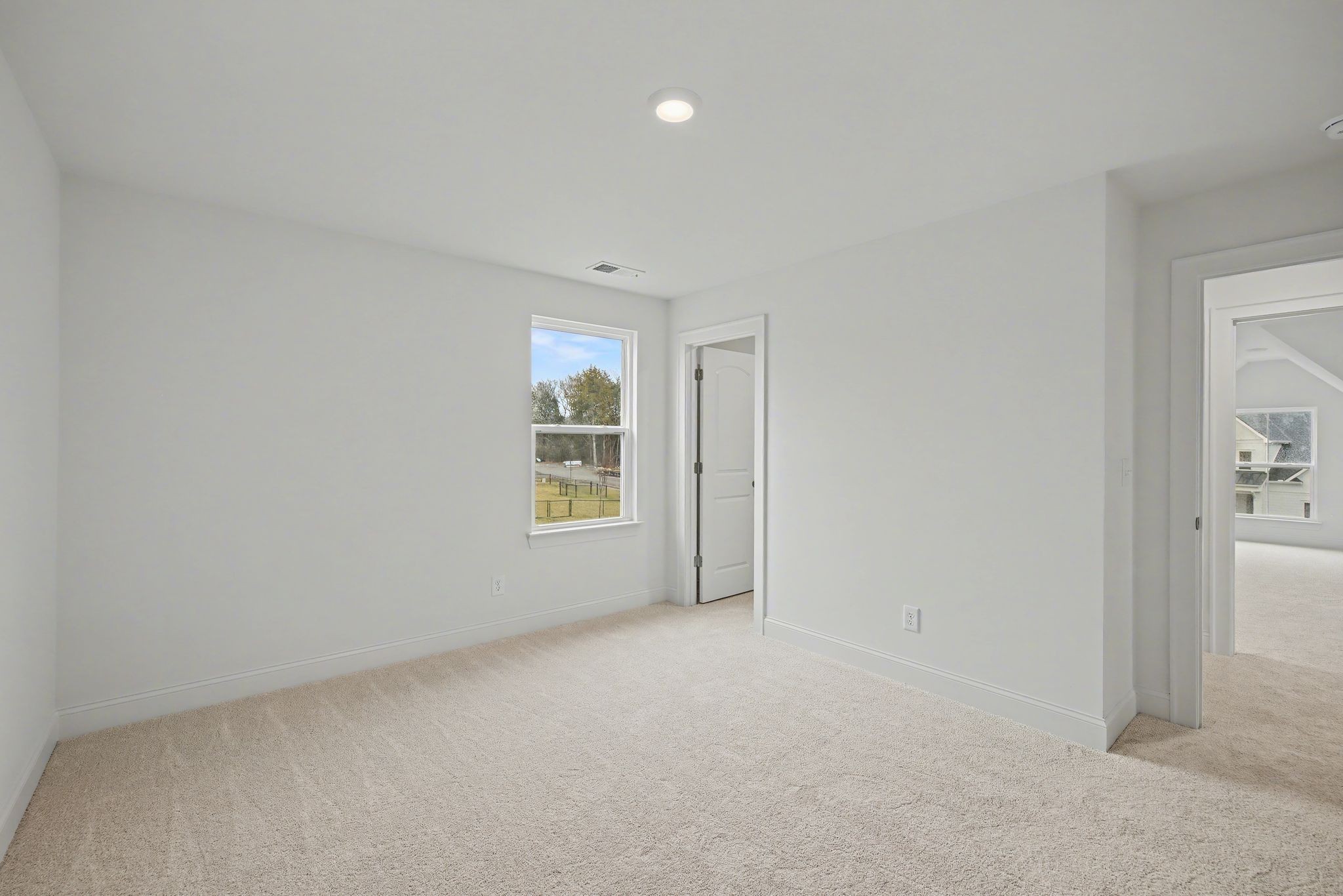 7404 Legends Way