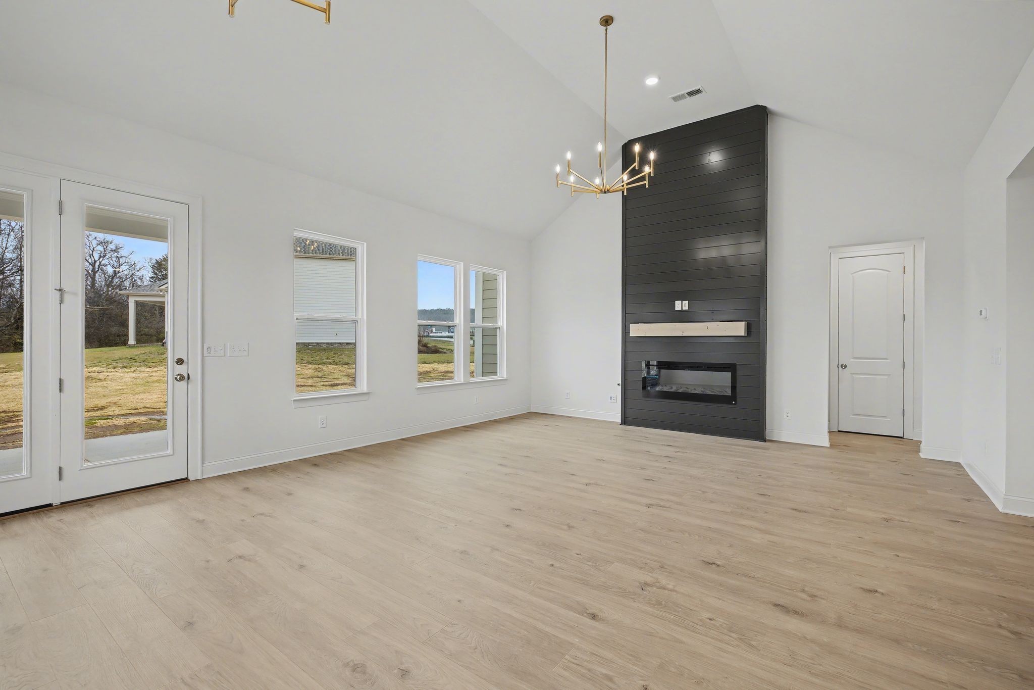 7404 Legends Way