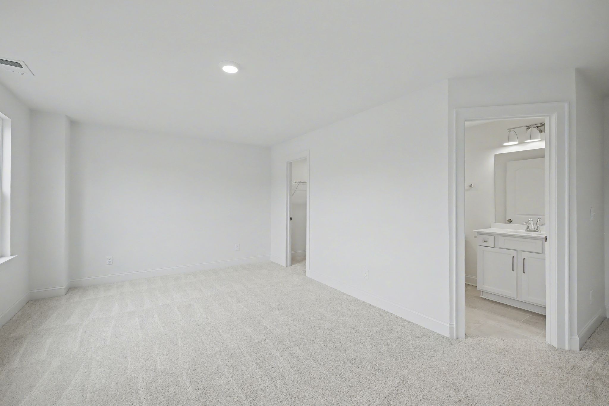 7404 Legends Way