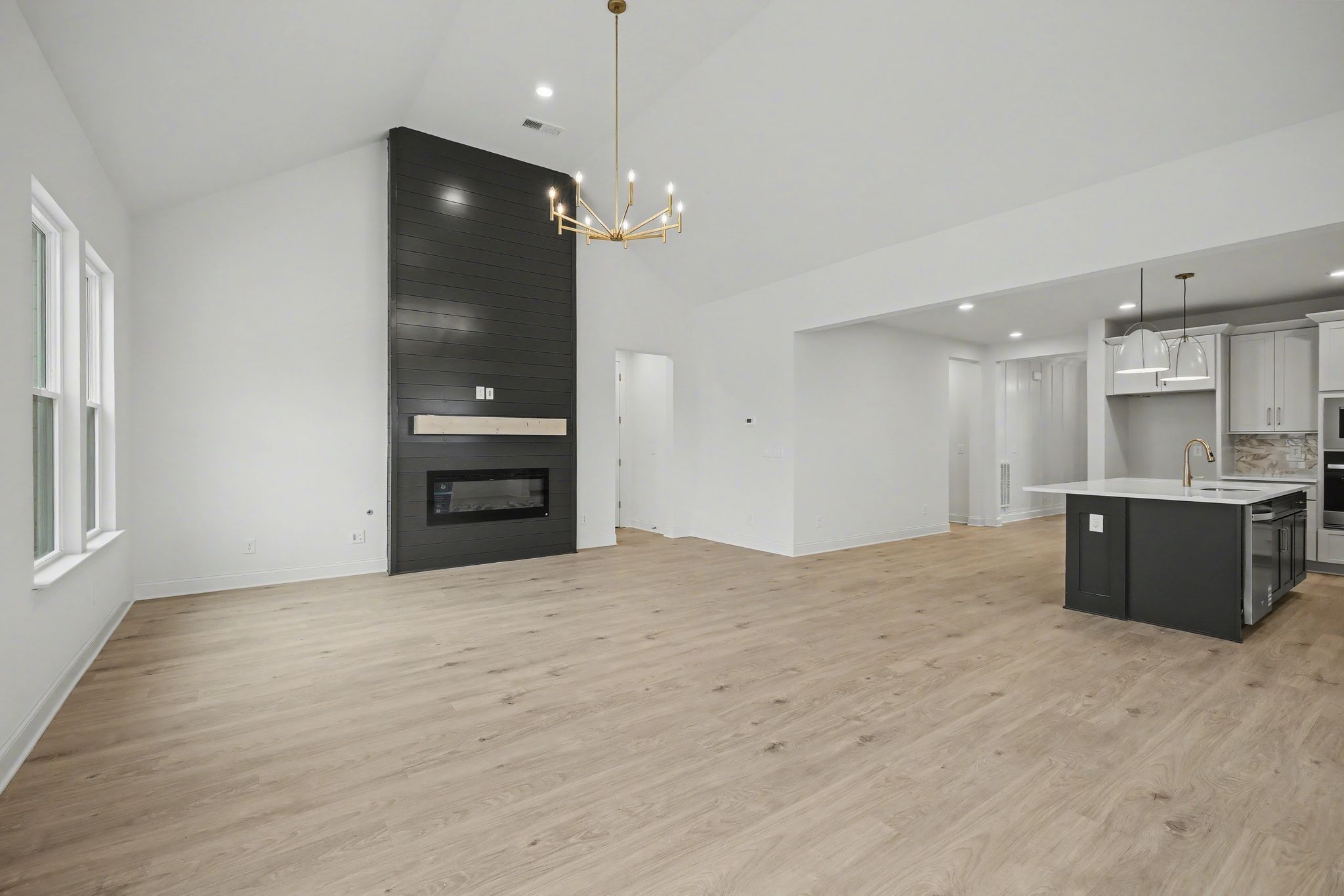 7404 Legends Way