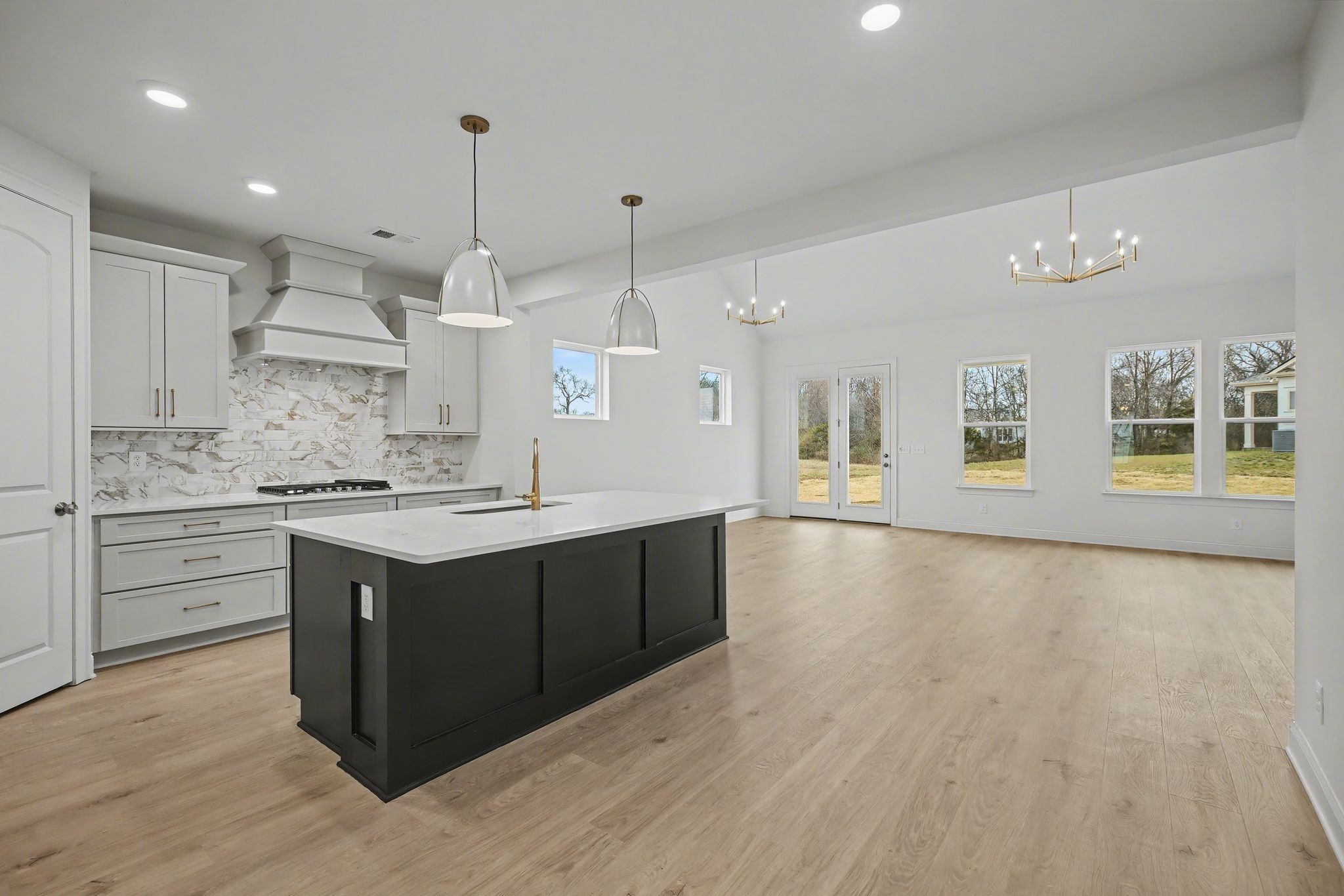 7404 Legends Way