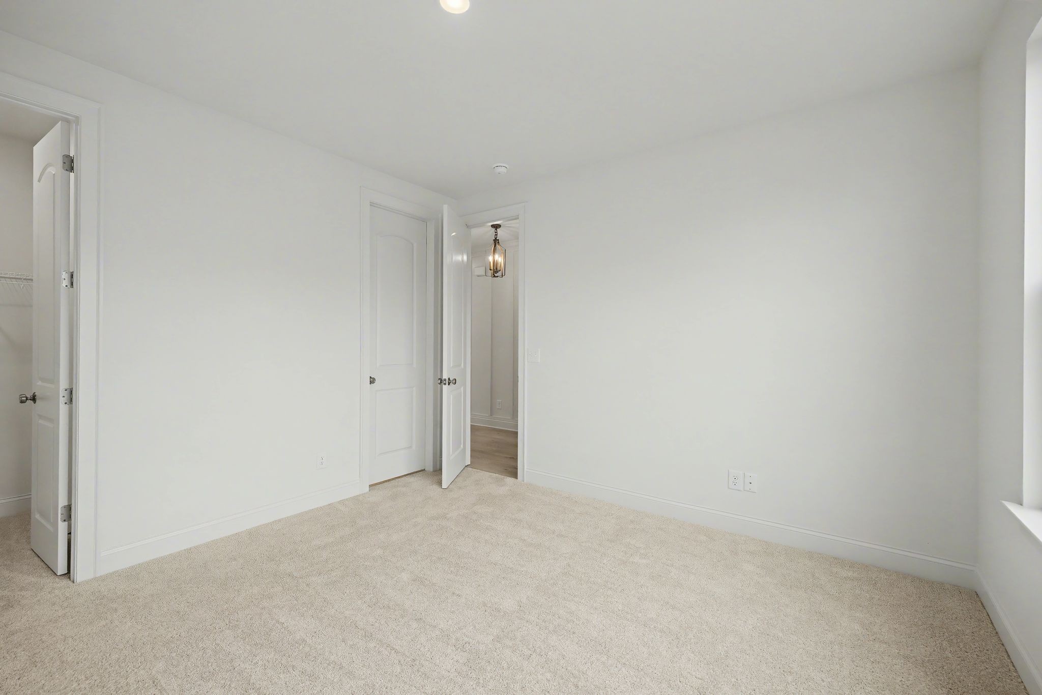 7404 Legends Way