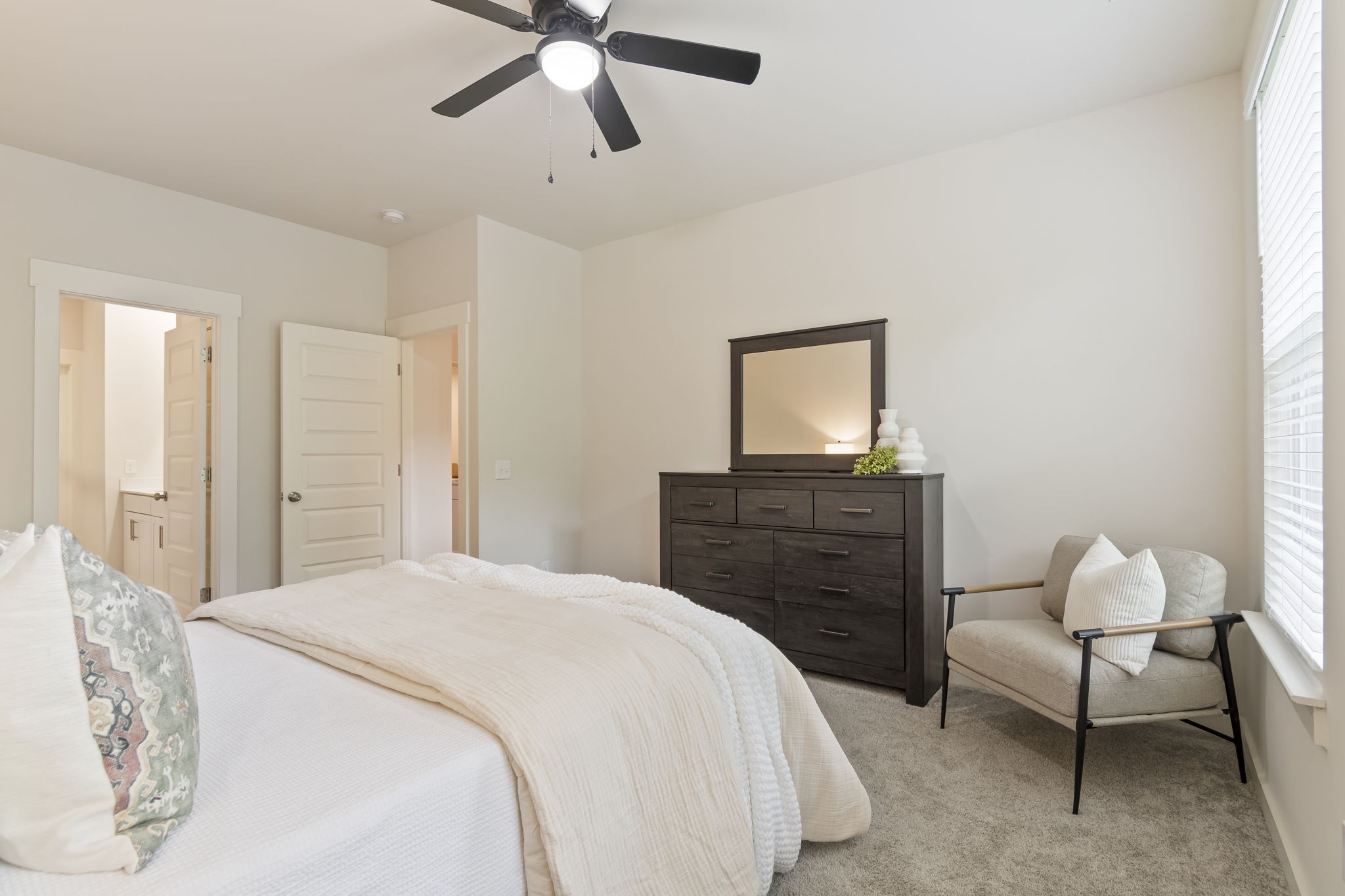 1029 Ewell Farm Cir