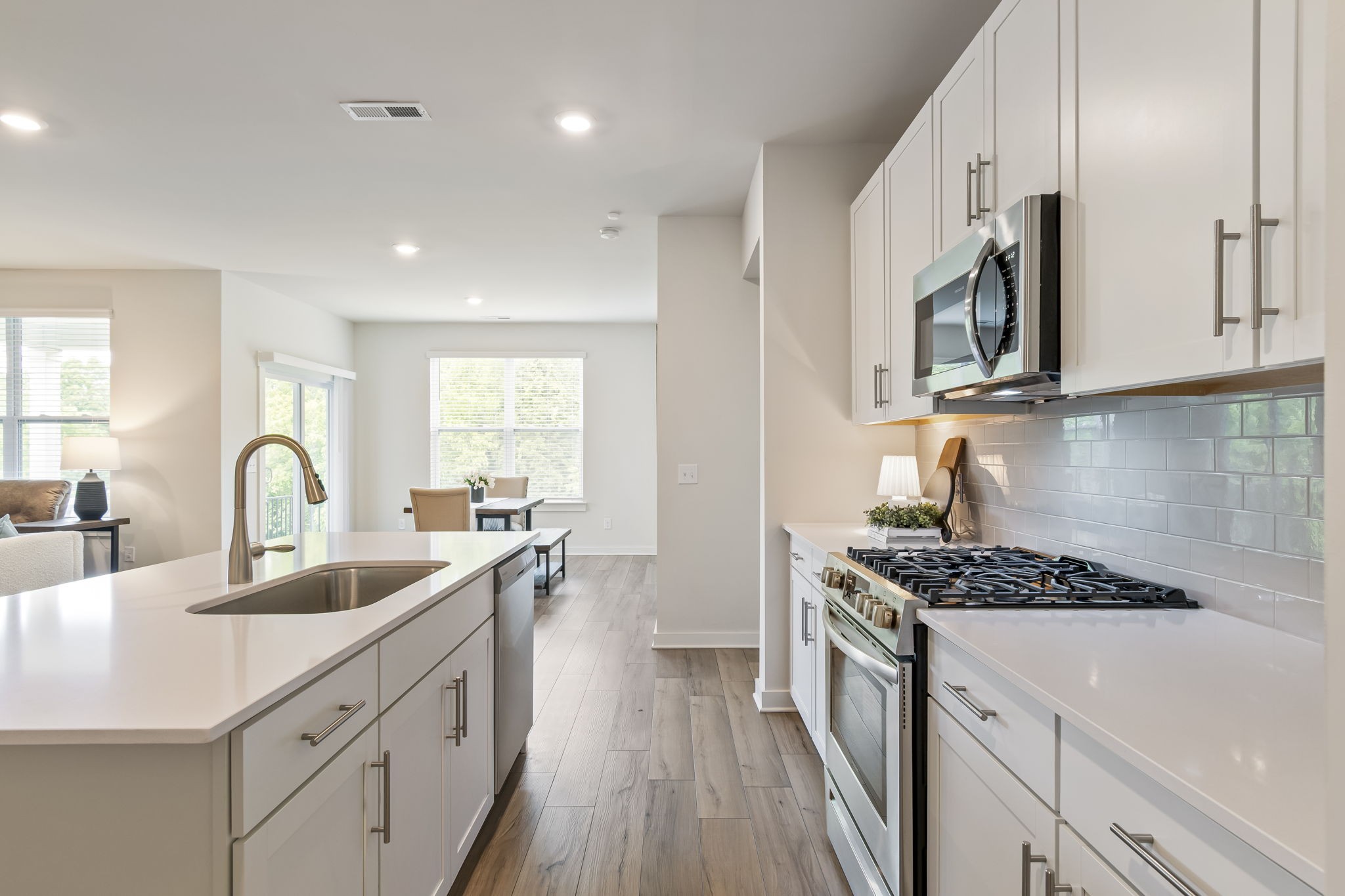 1029 Ewell Farm Cir