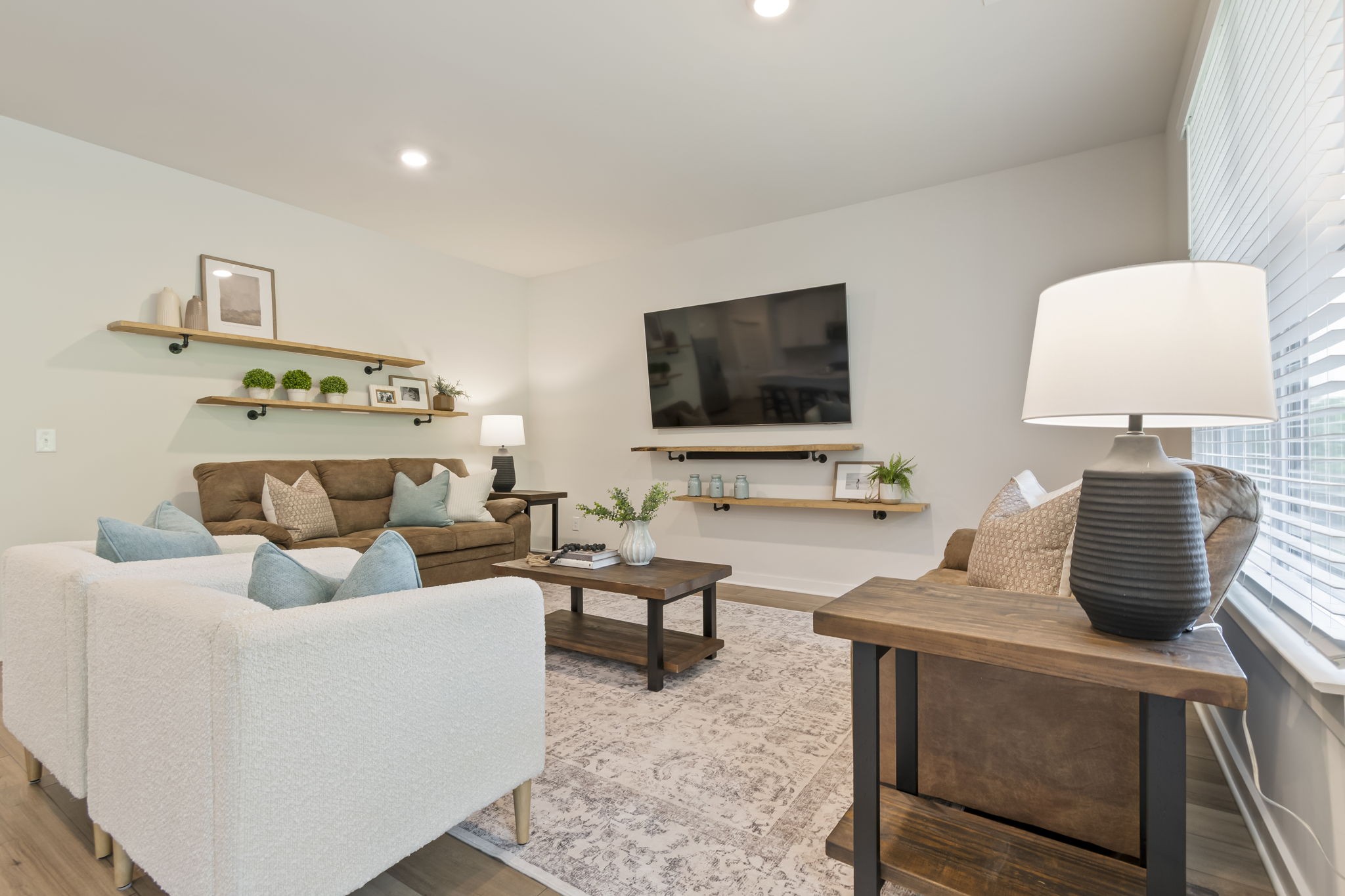 1029 Ewell Farm Cir