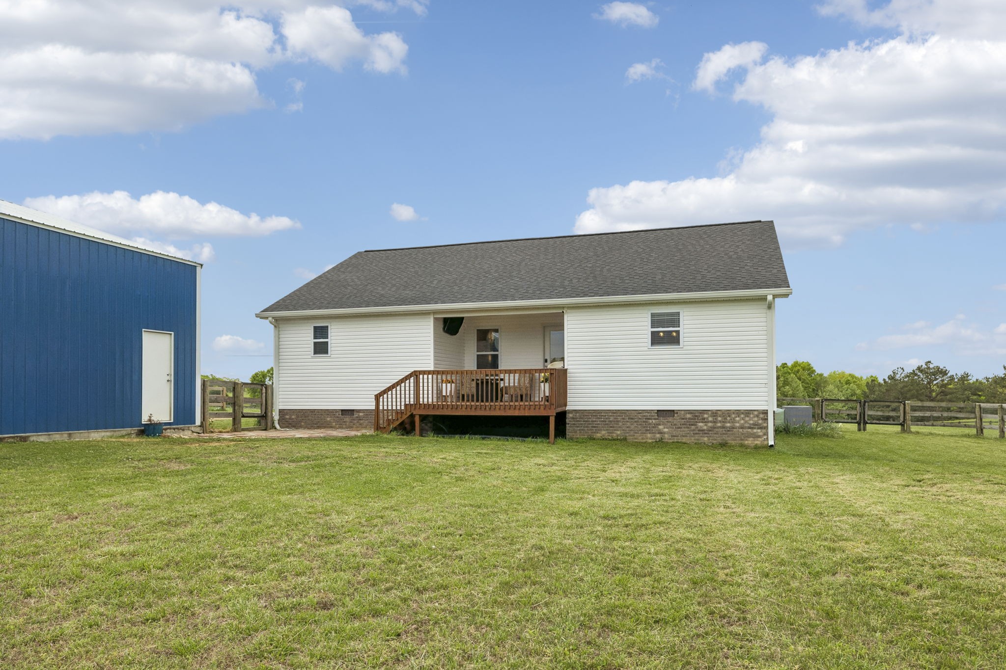 506 N Point Dr