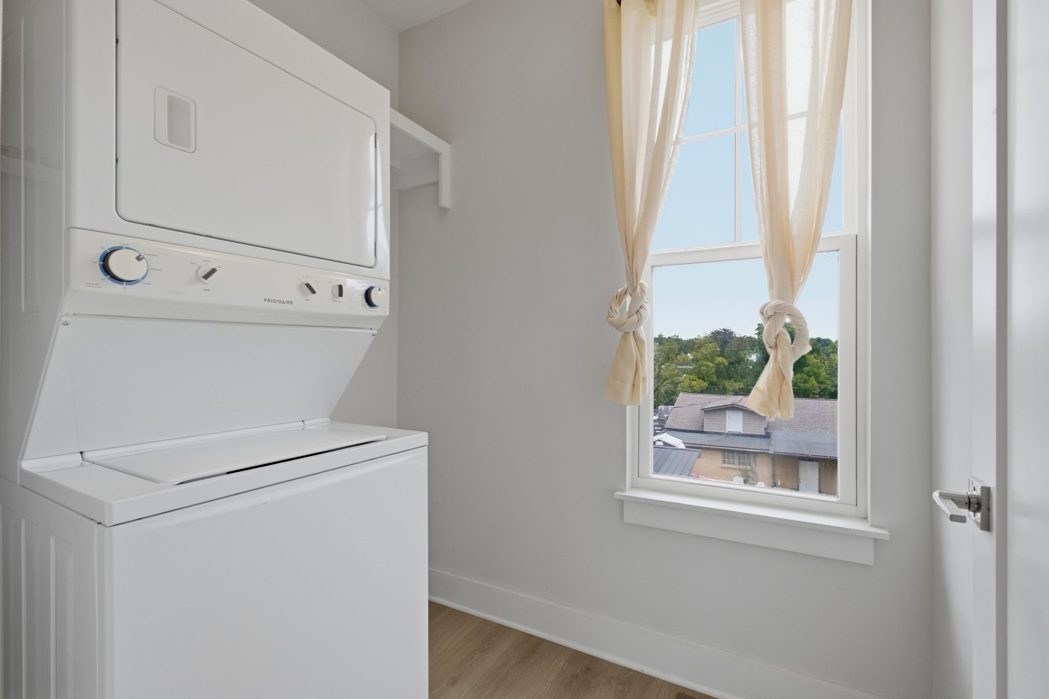105 Duke St Unit: 6