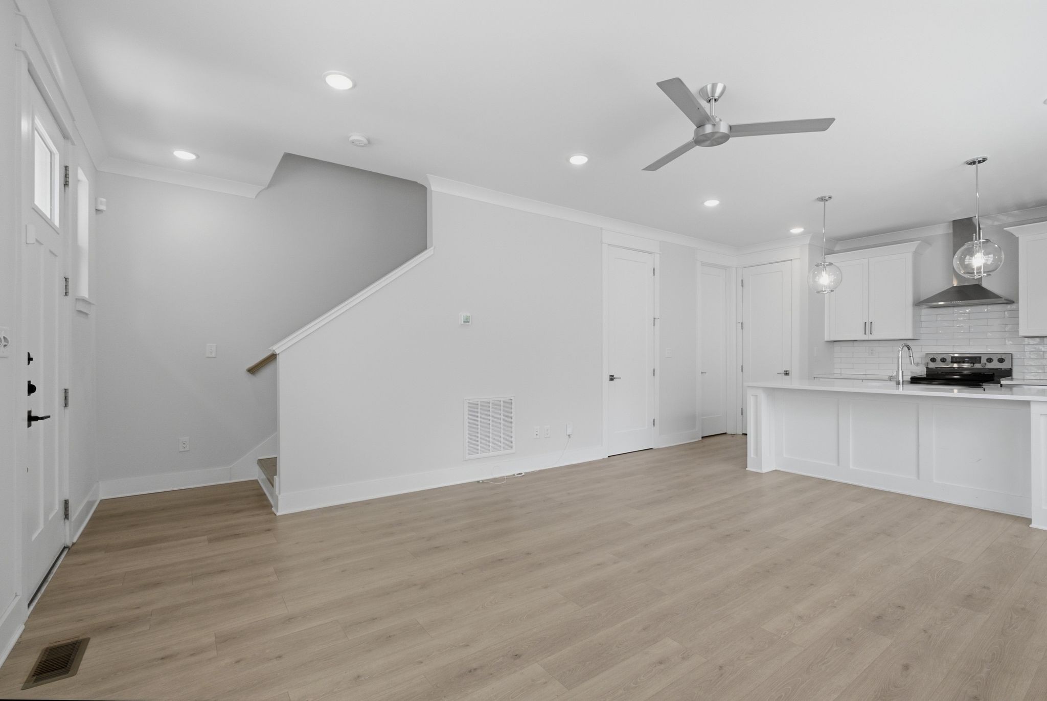 105 Duke St Unit: 6