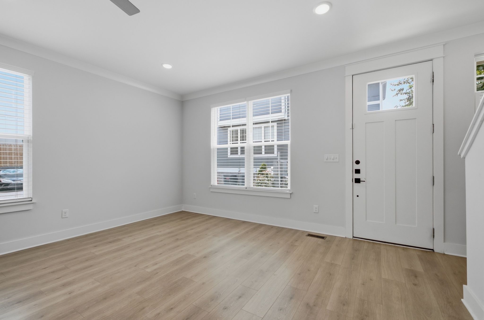 105 Duke St Unit: 6
