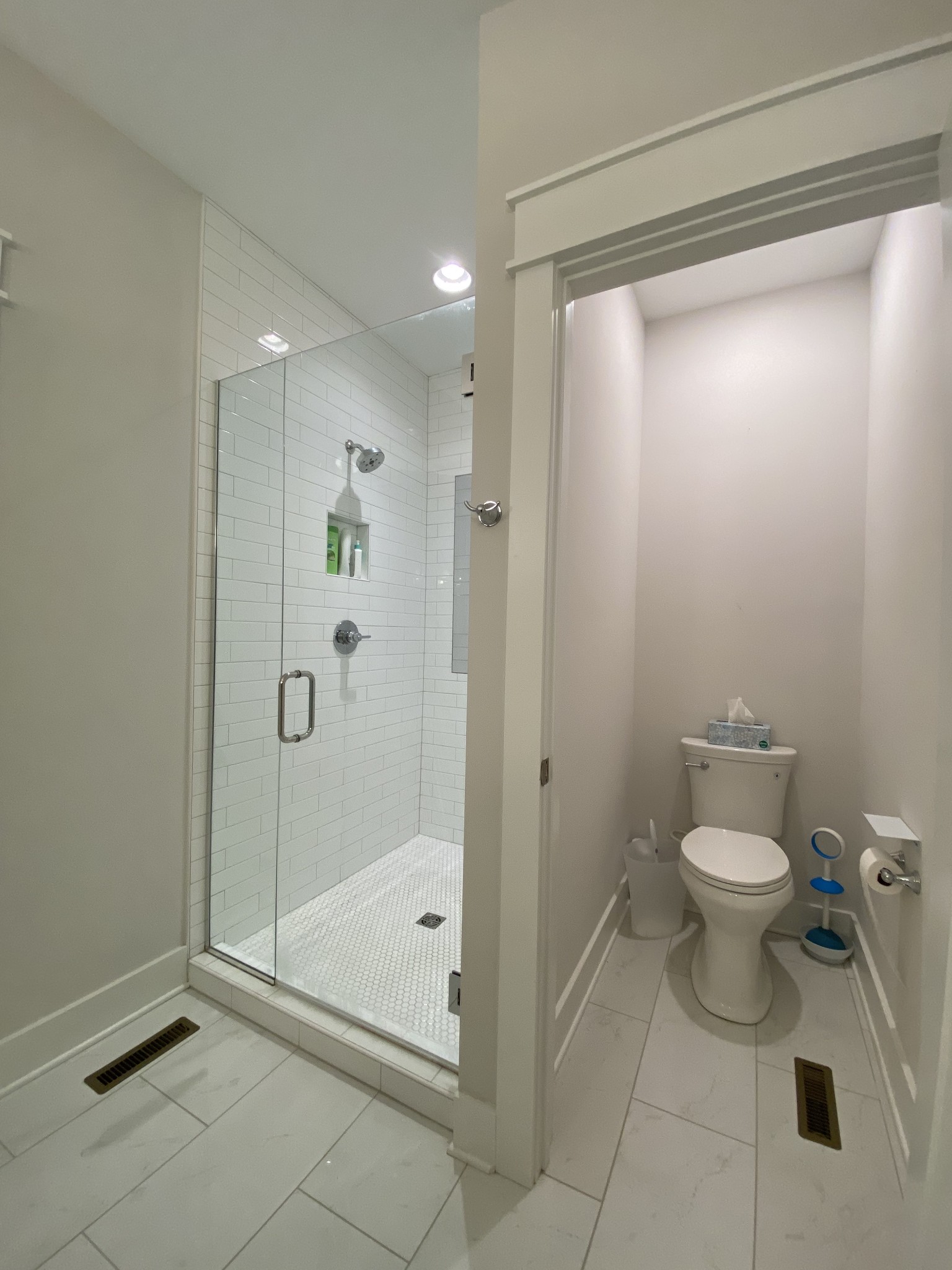 105 Duke St Unit: 6