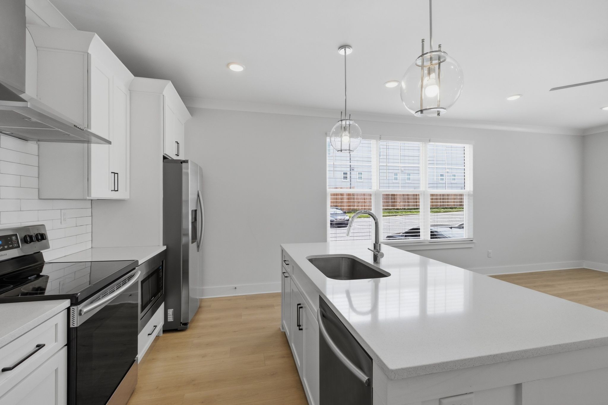105 Duke St Unit: 6