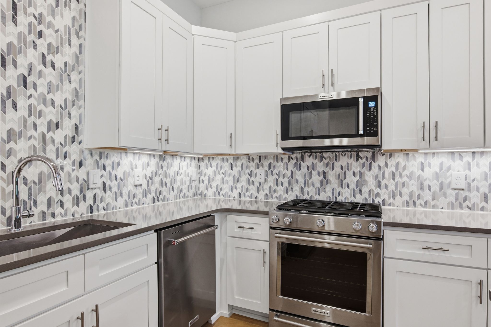 119 Acklen Park Dr Unit: 101