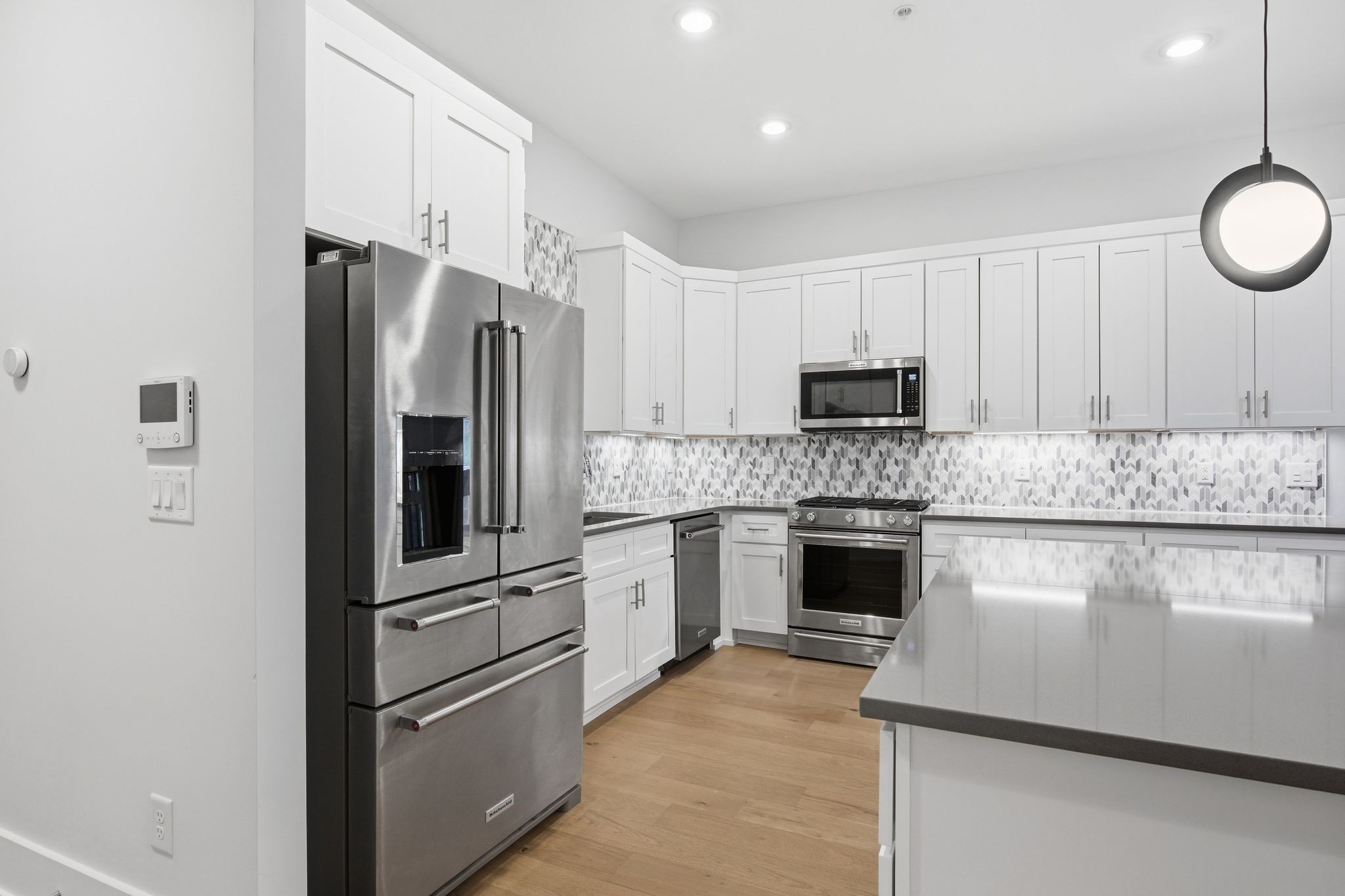 119 Acklen Park Dr Unit: 101