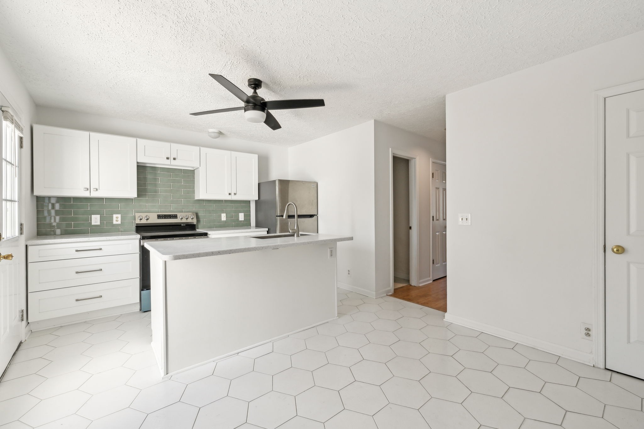 217 Walton Ferry Rd Unit: 108
