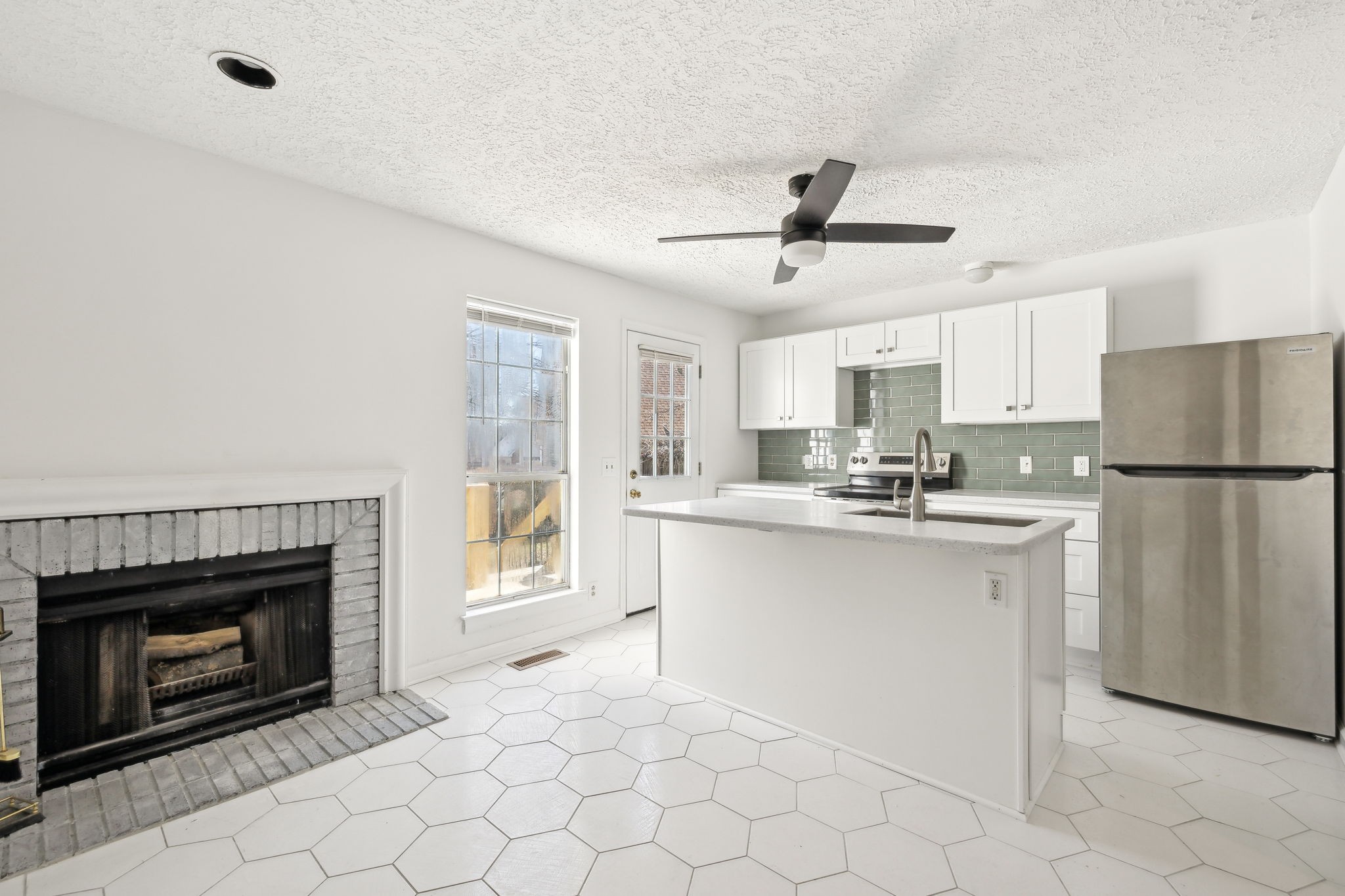 217 Walton Ferry Rd Unit: 108