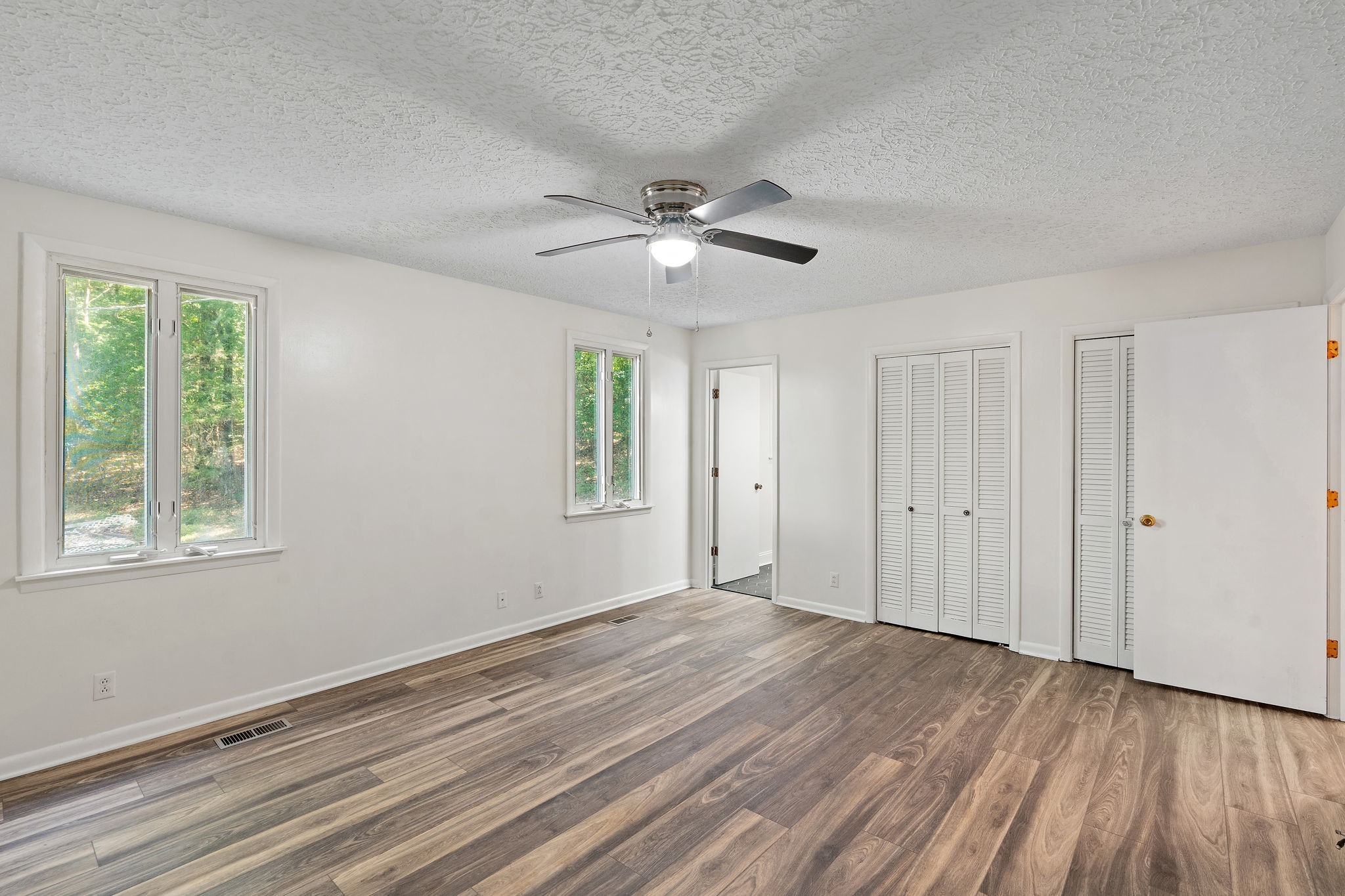 1627 W Grab Creek Rd
