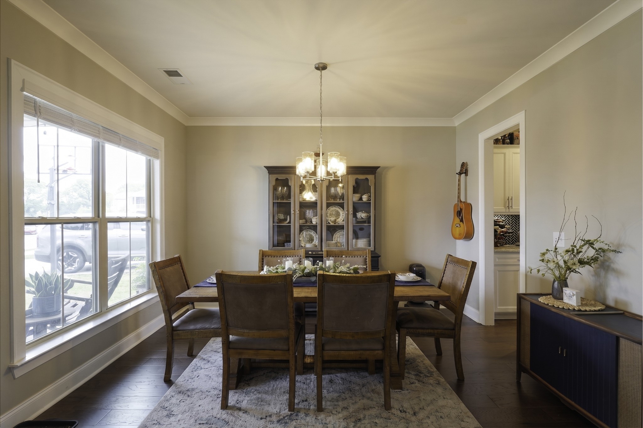 806 Chalkstone Ln