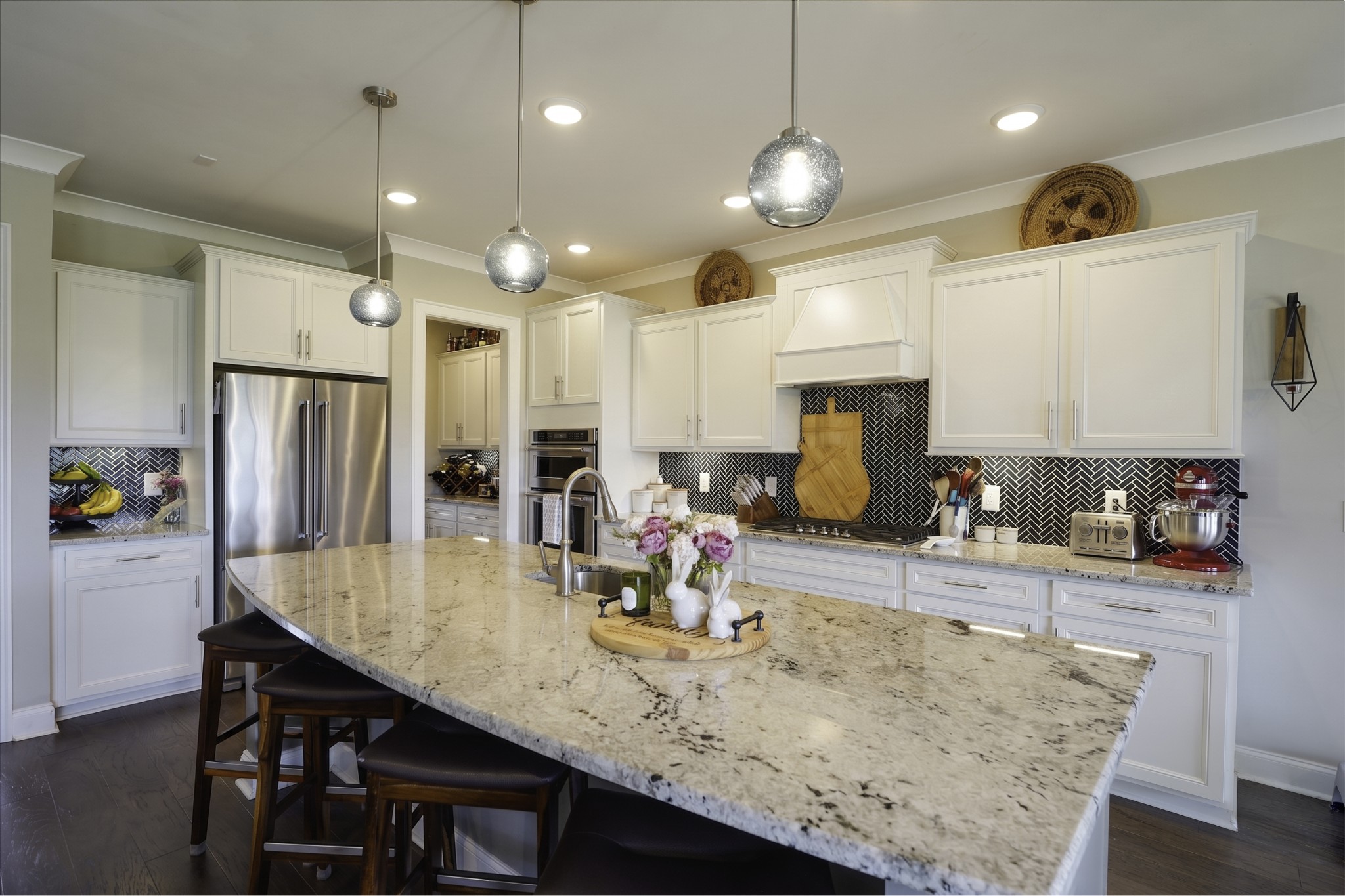 806 Chalkstone Ln