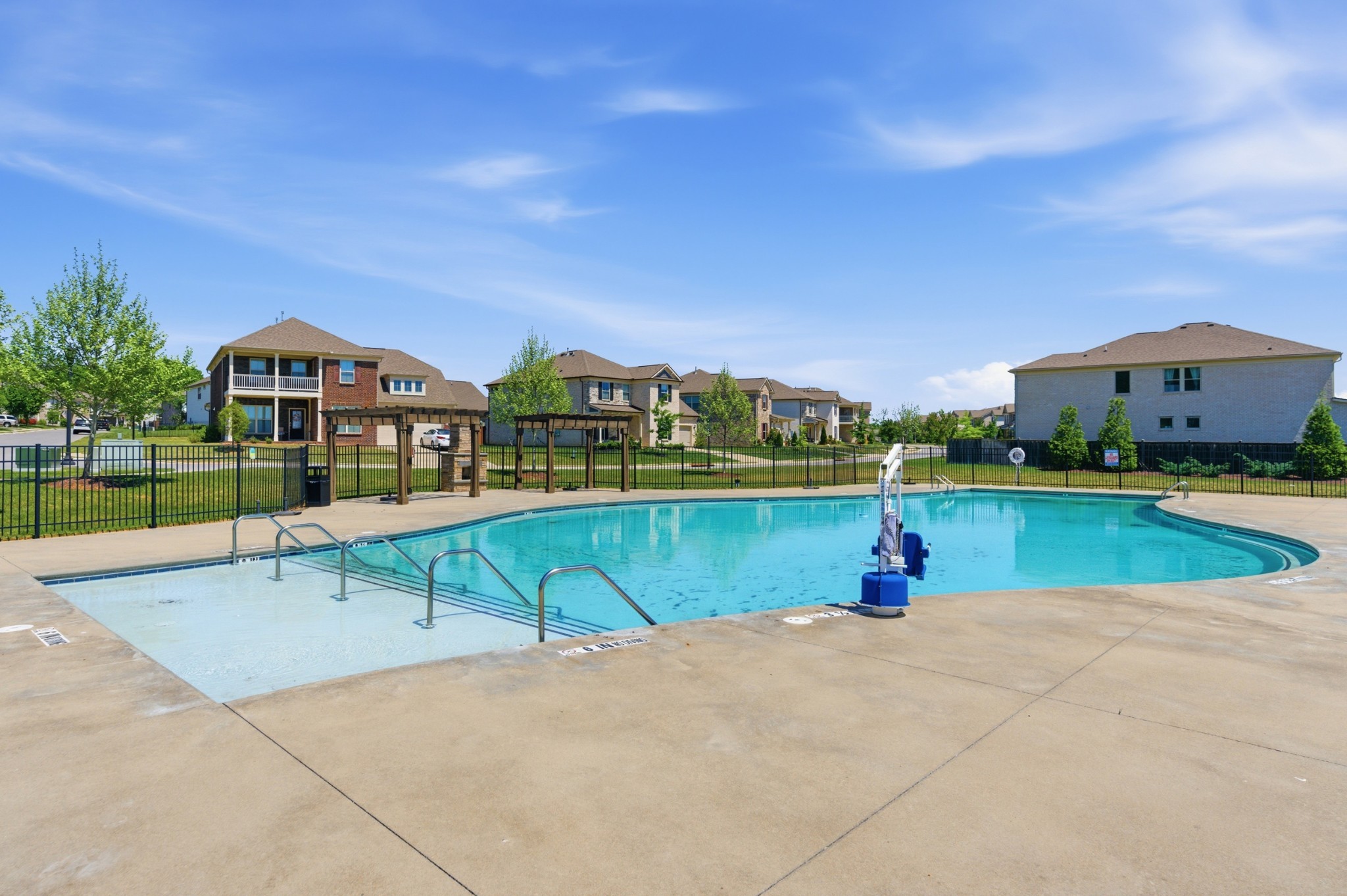 806 Chalkstone Ln
