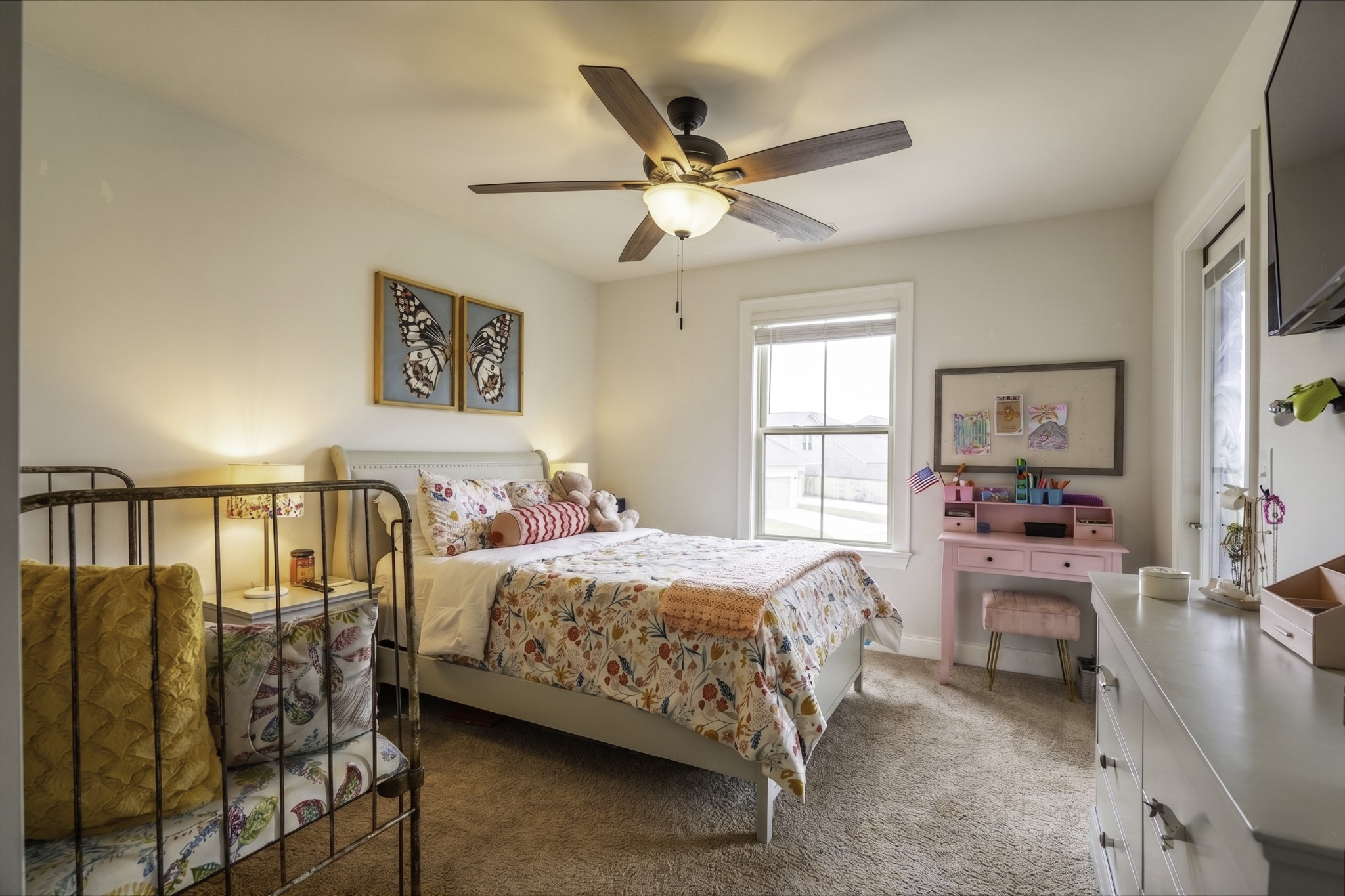 806 Chalkstone Ln