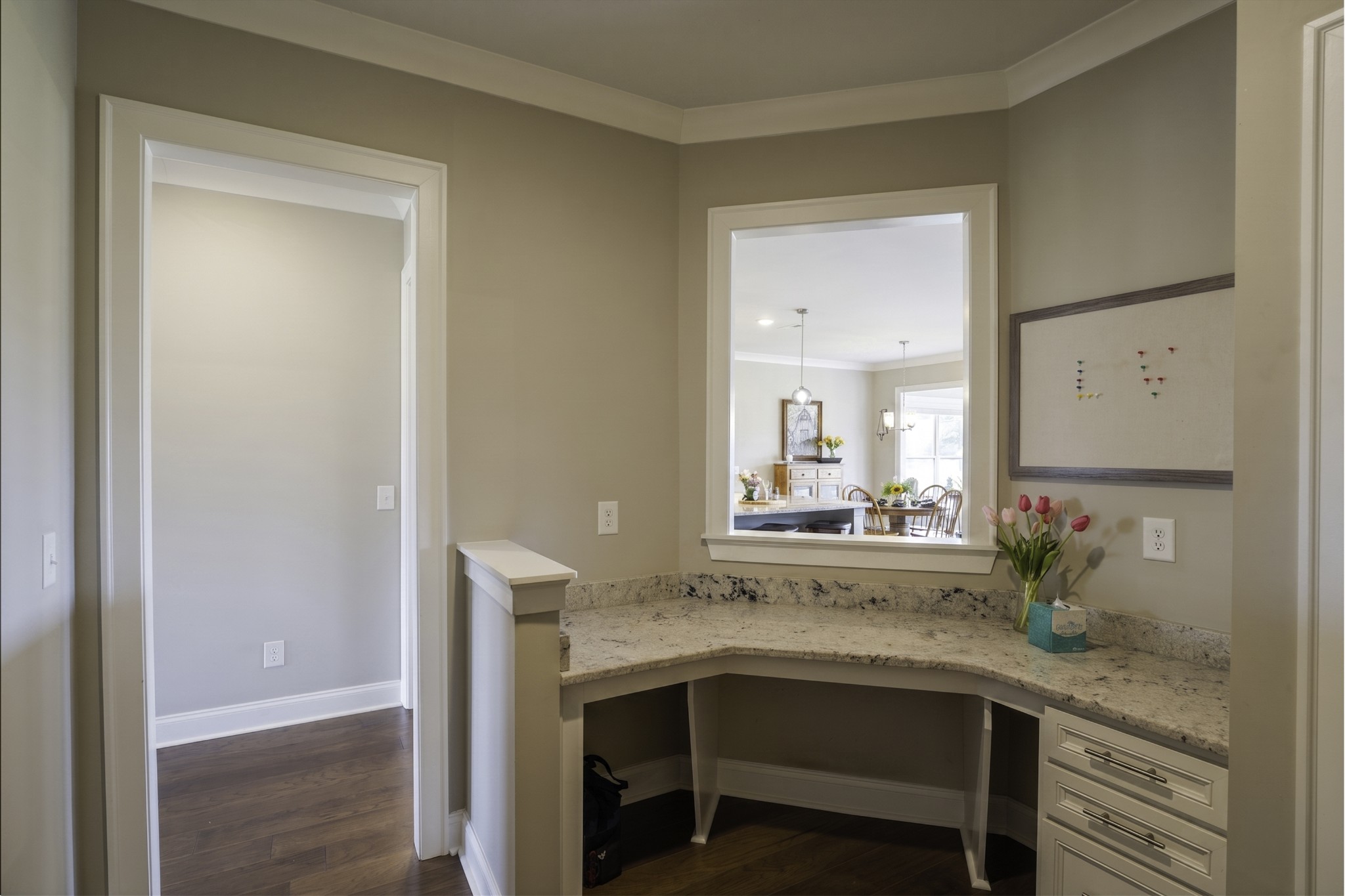 806 Chalkstone Ln
