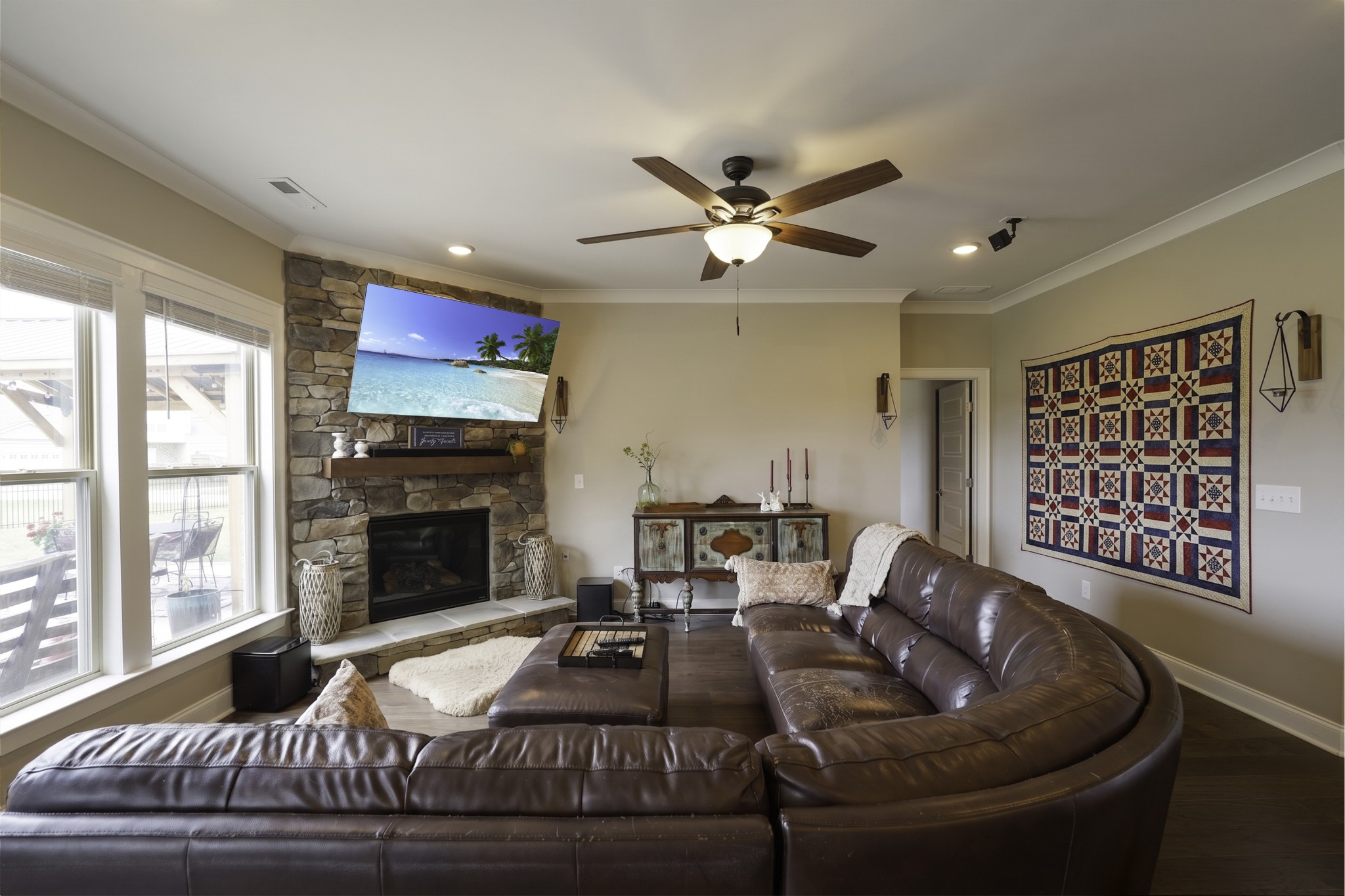 806 Chalkstone Ln