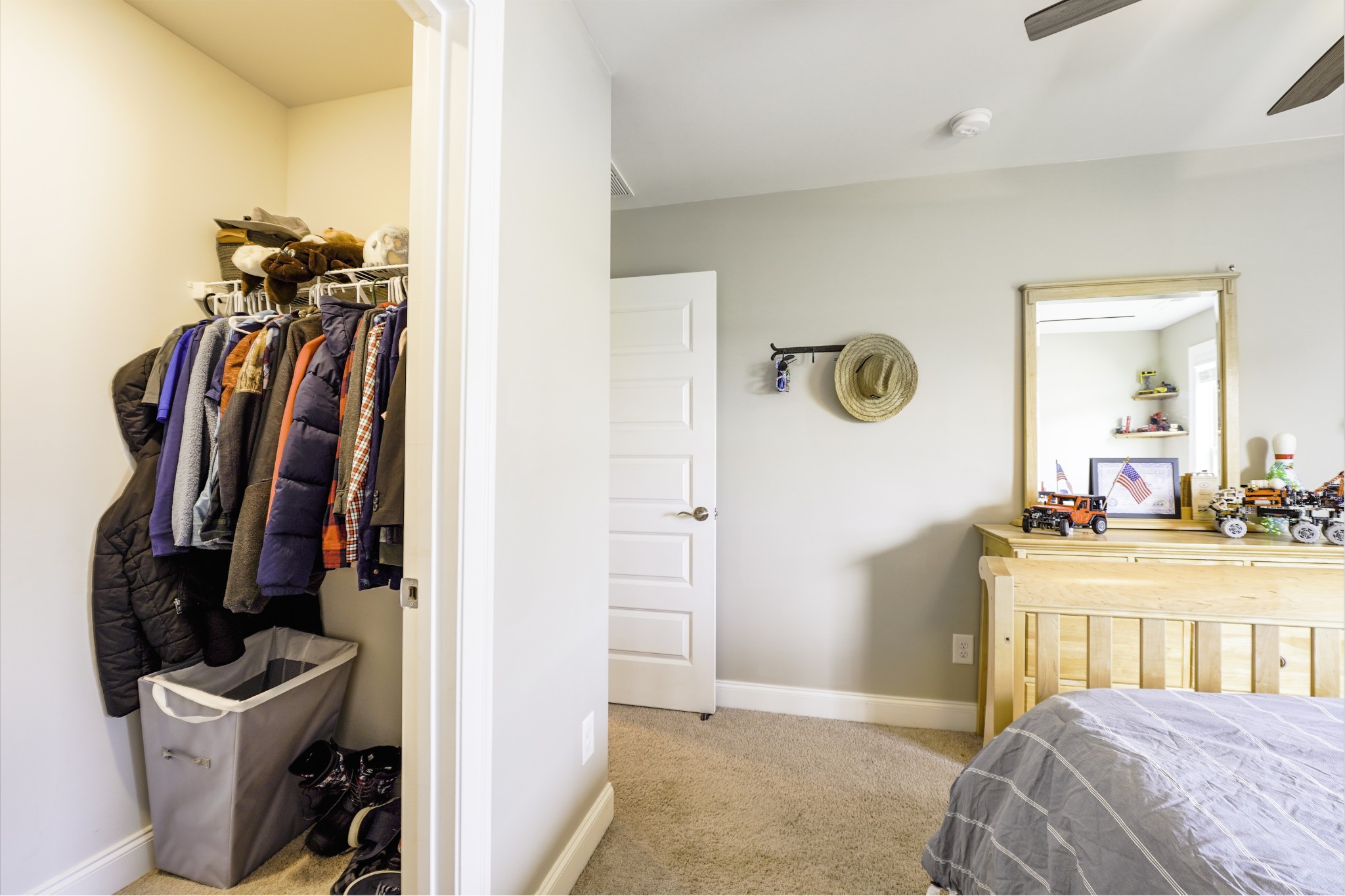 806 Chalkstone Ln
