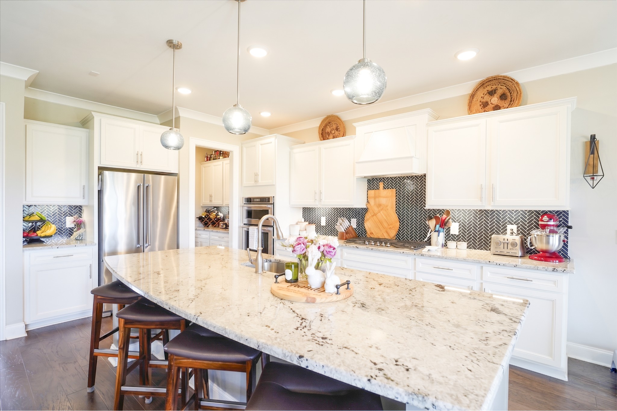 806 Chalkstone Ln