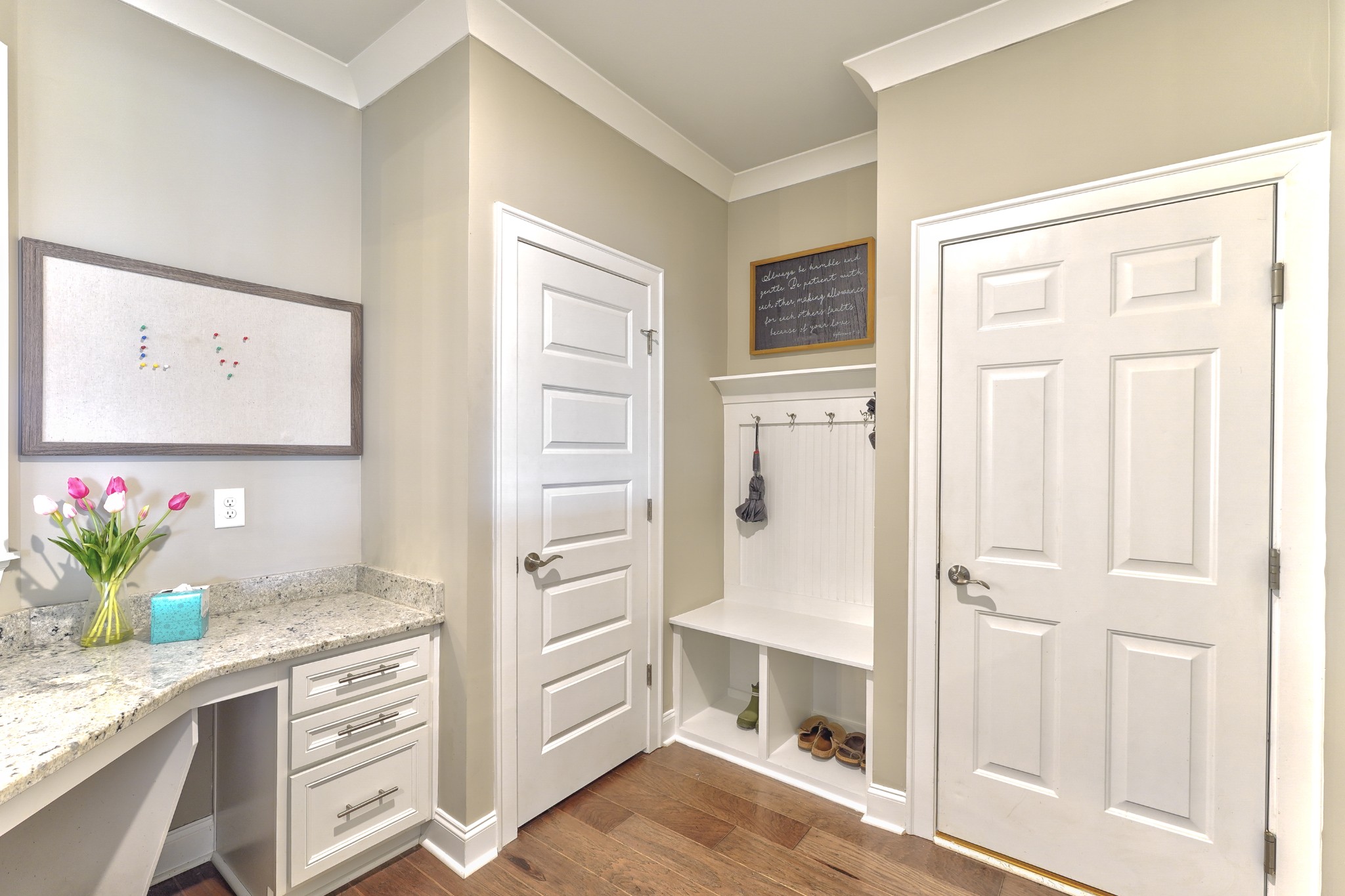 806 Chalkstone Ln