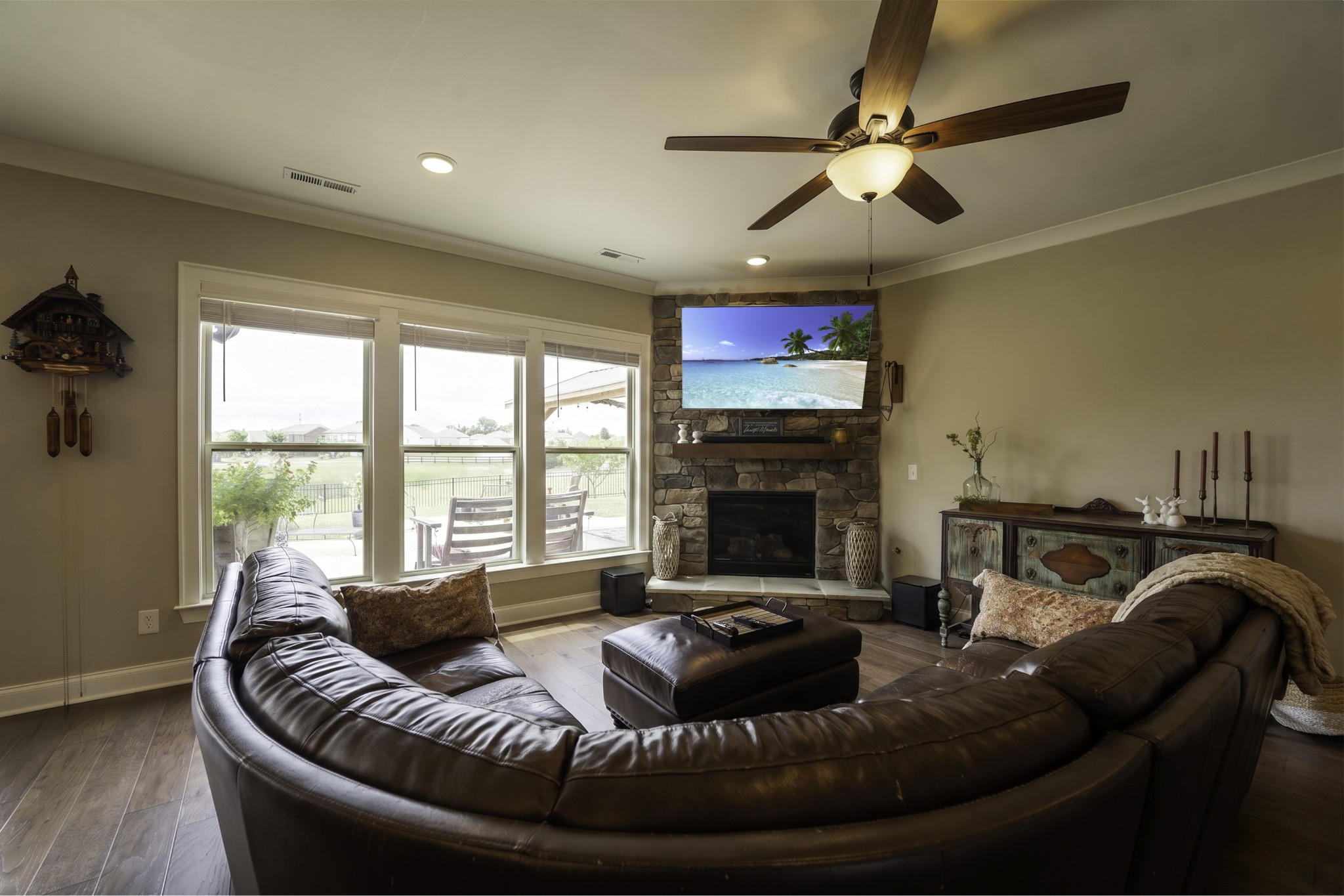 806 Chalkstone Ln