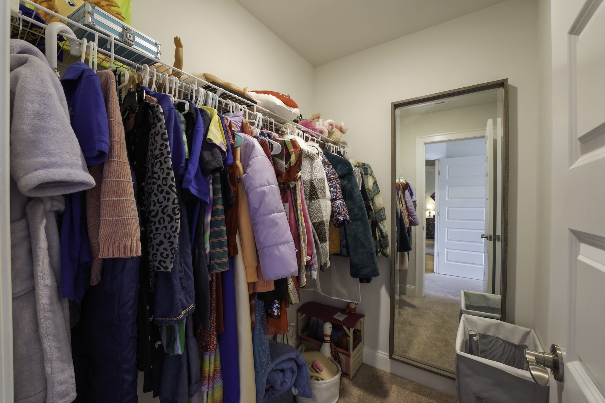 806 Chalkstone Ln
