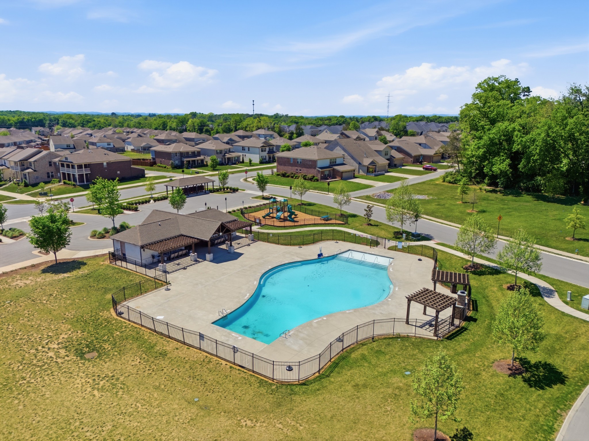 806 Chalkstone Ln