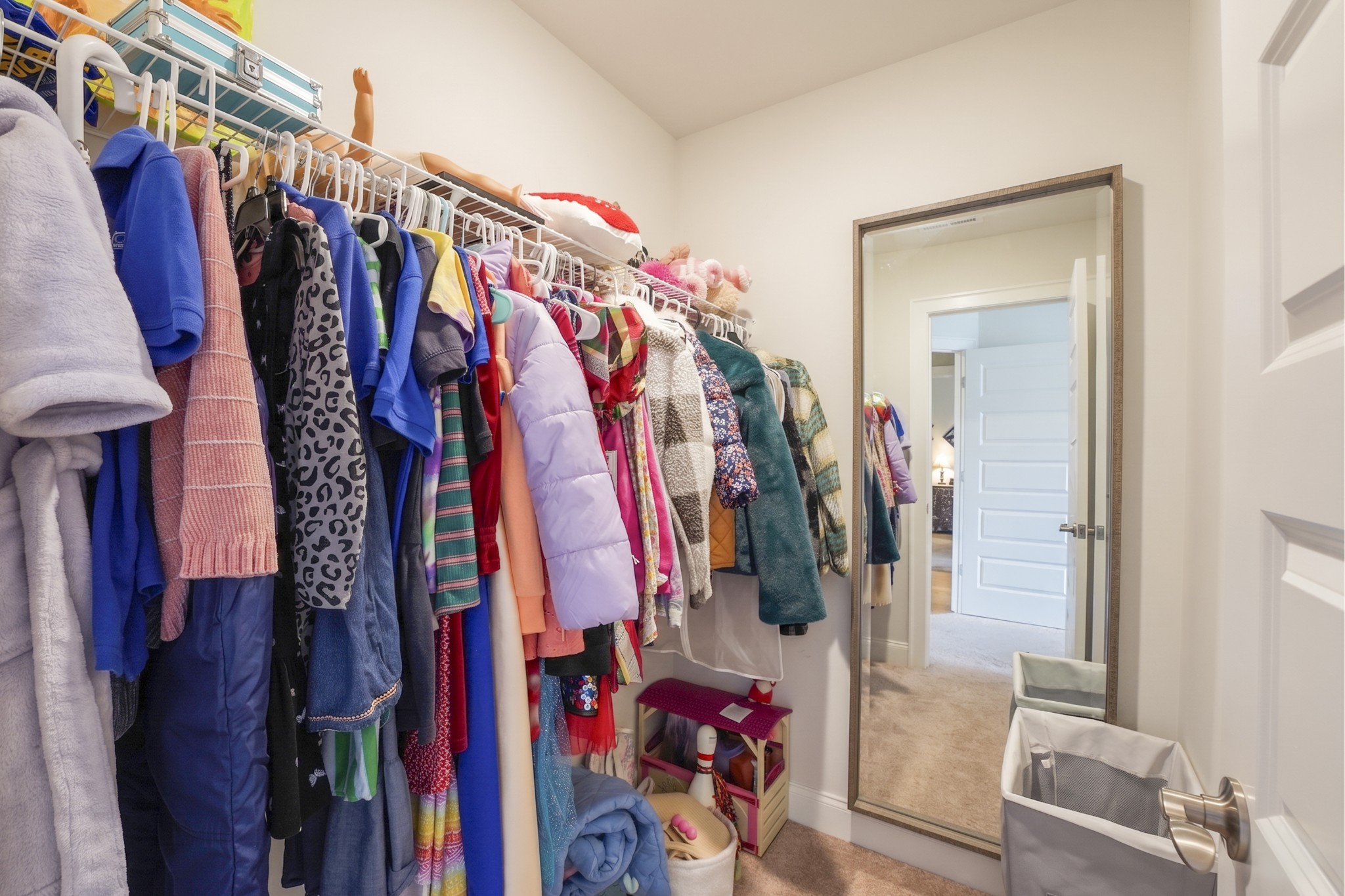 806 Chalkstone Ln