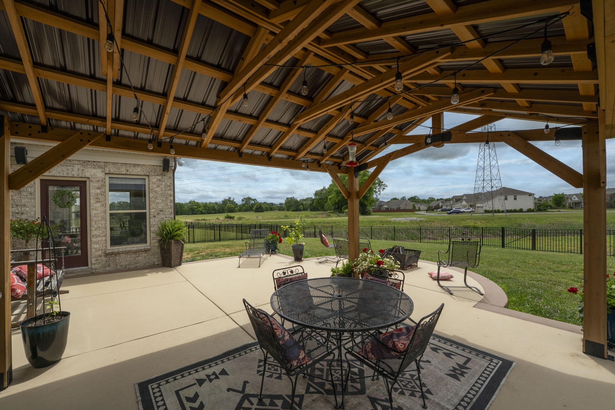 806 Chalkstone Ln