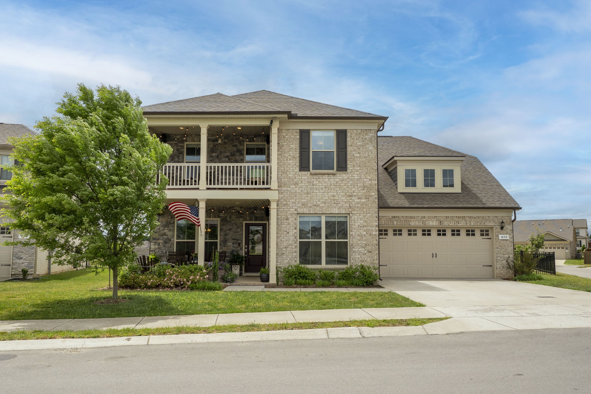 806 Chalkstone Ln