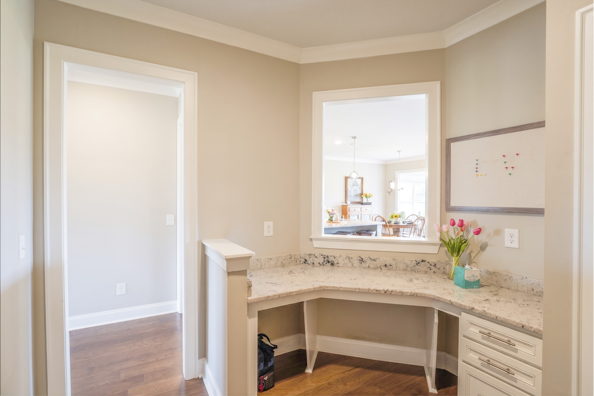 806 Chalkstone Ln