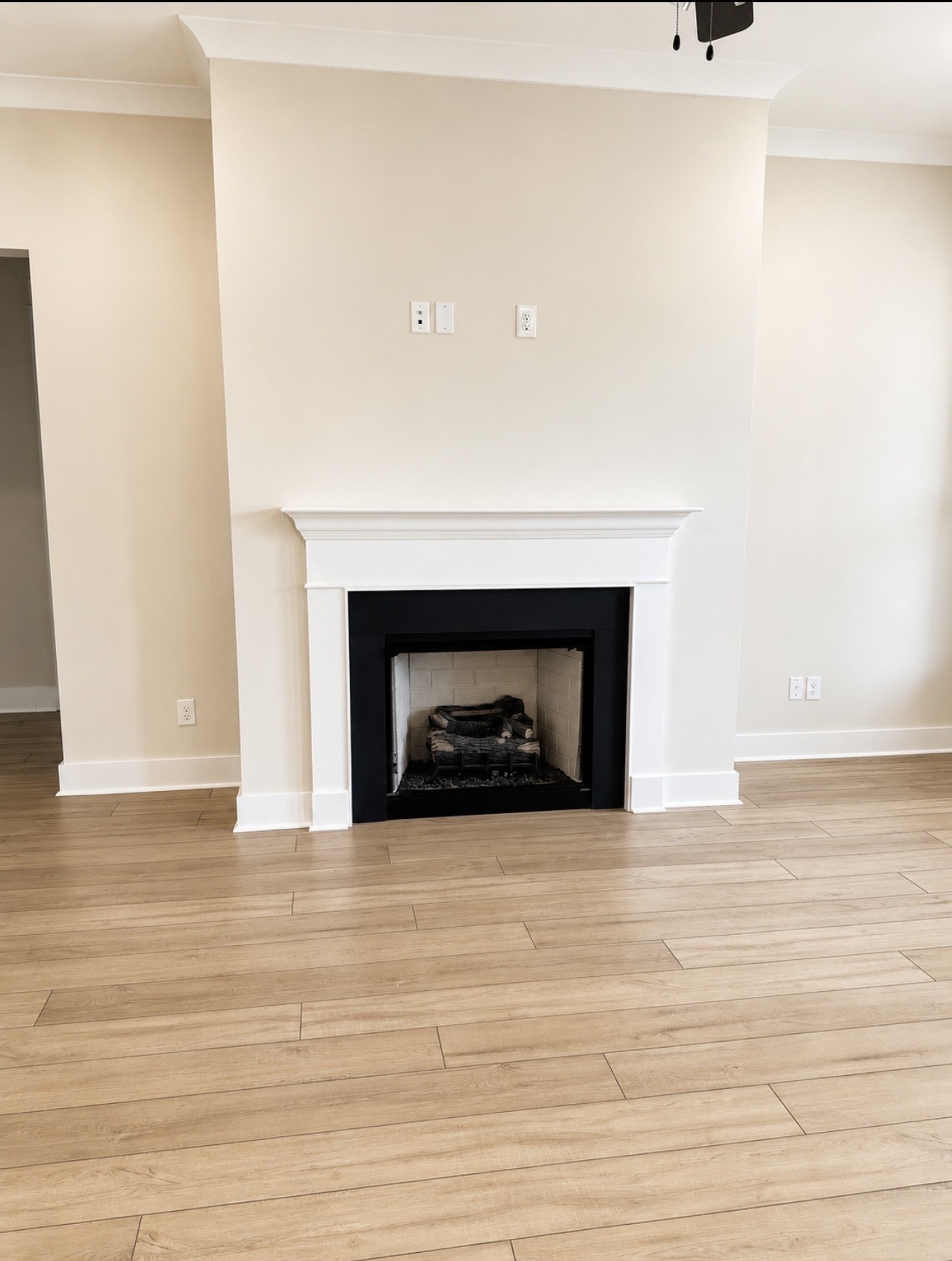 2921 Hansi Ct