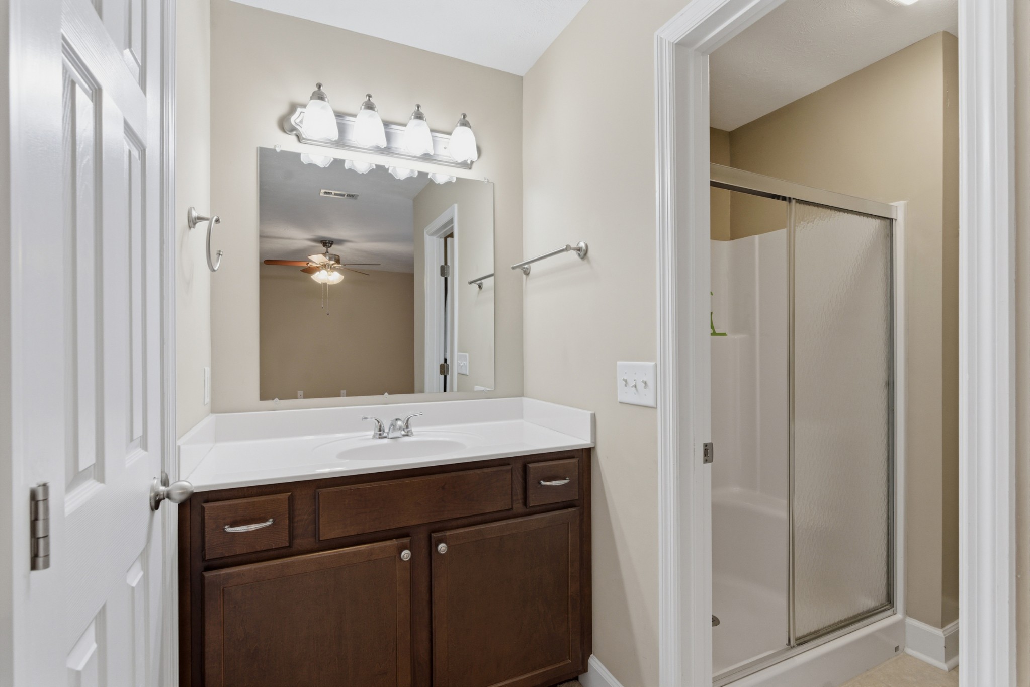 212 Highland Villa Cir