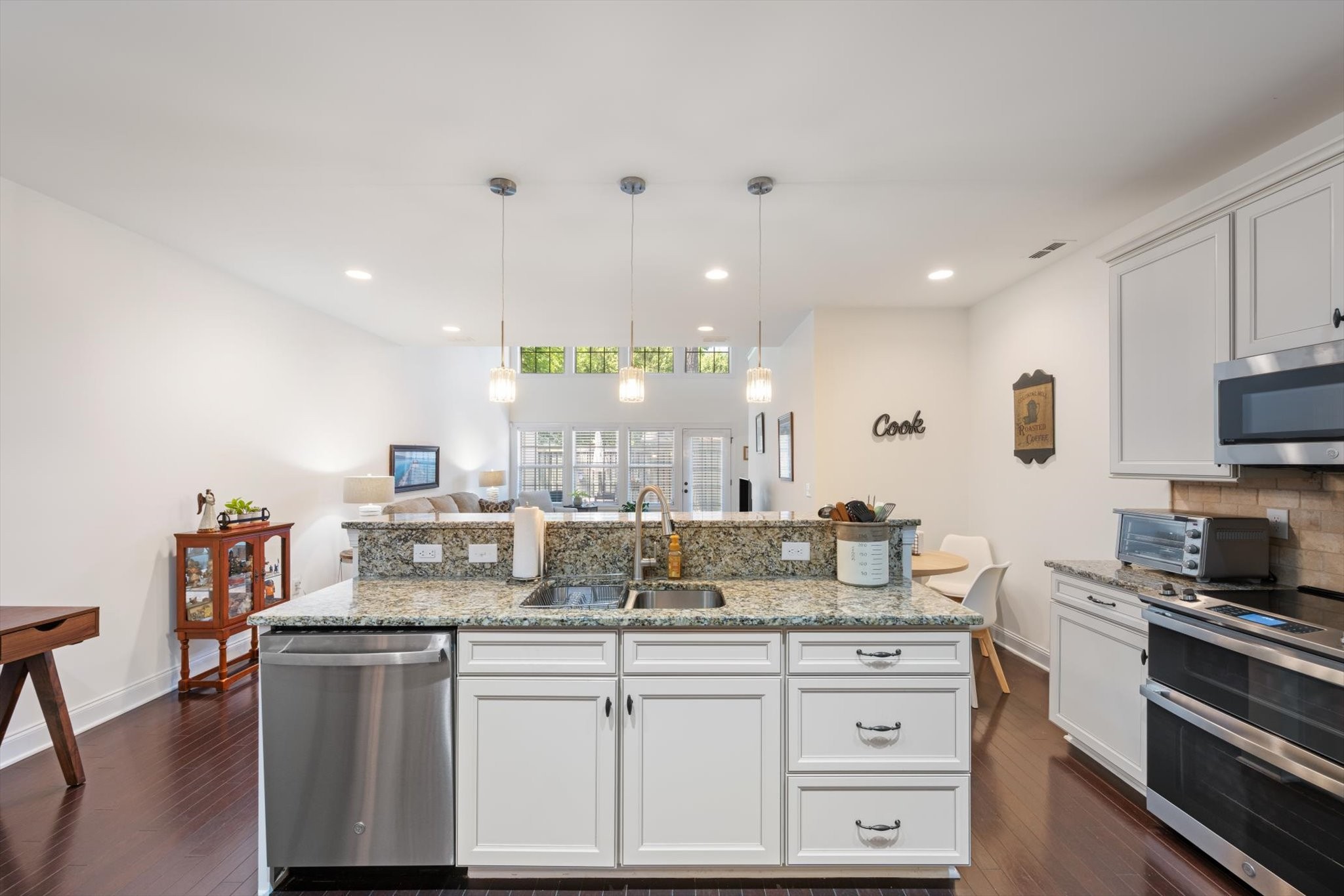 2331 River Terrace Dr