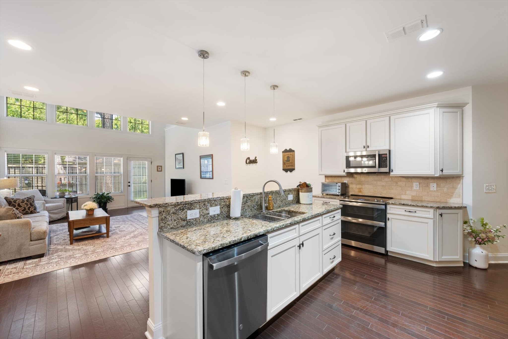 2331 River Terrace Dr