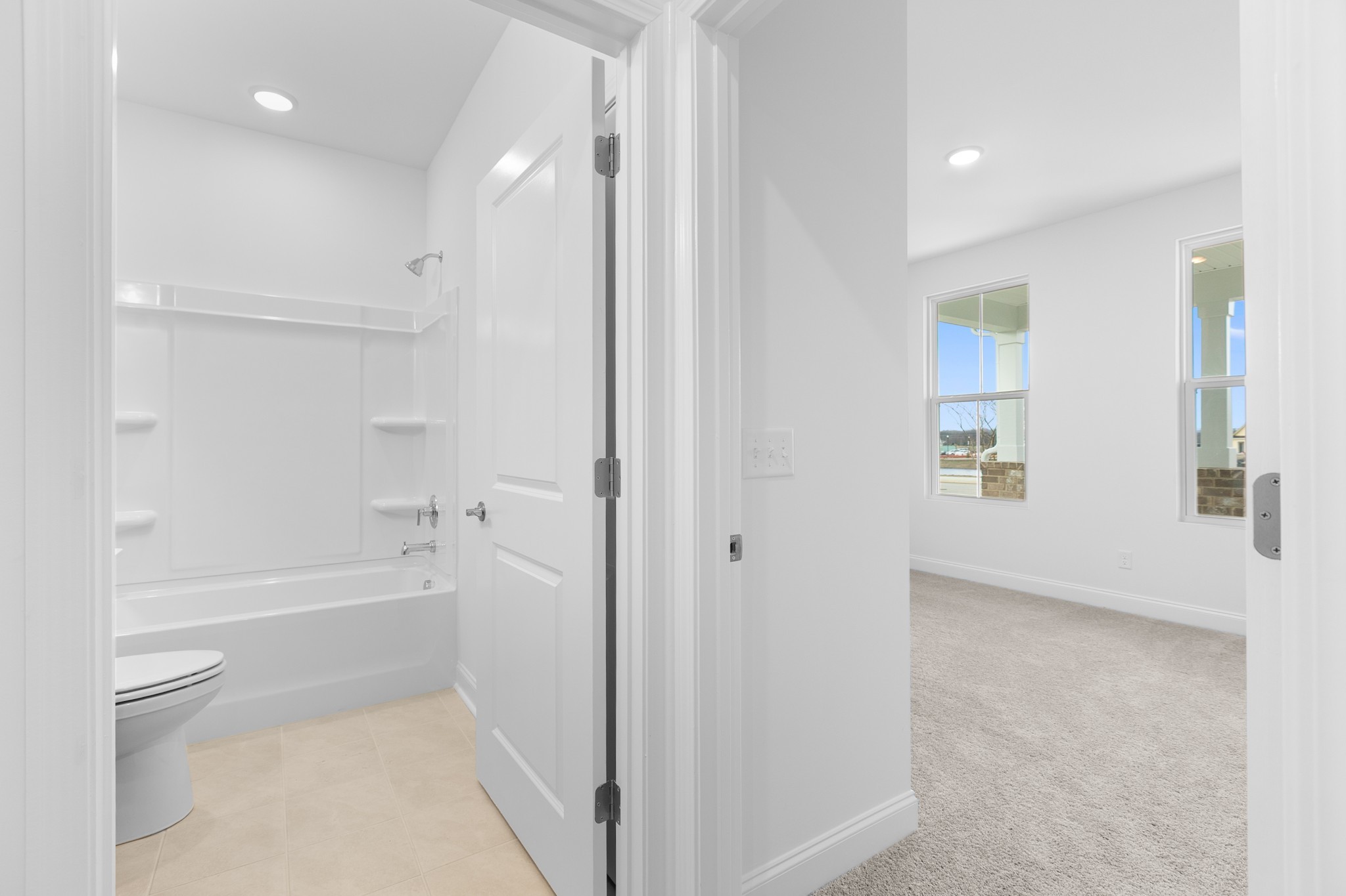 6743 Baroque Way