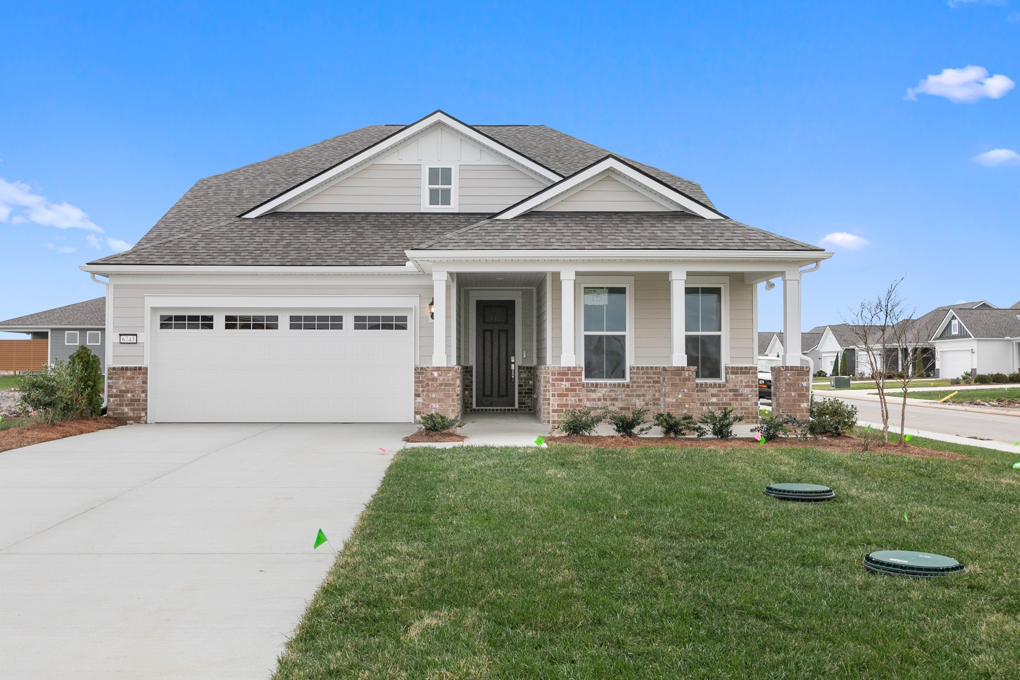 6743 Baroque Way