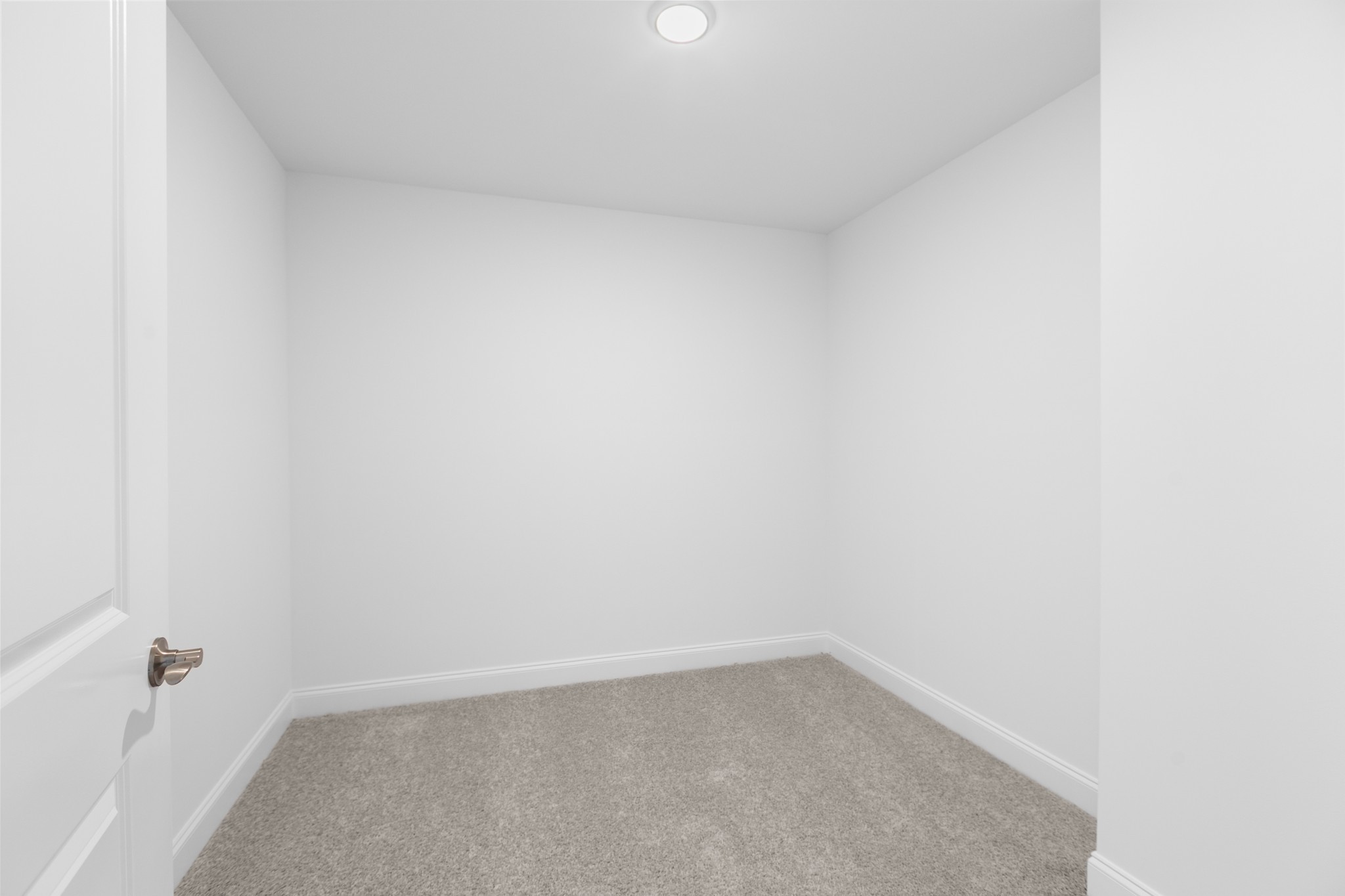 6743 Baroque Way