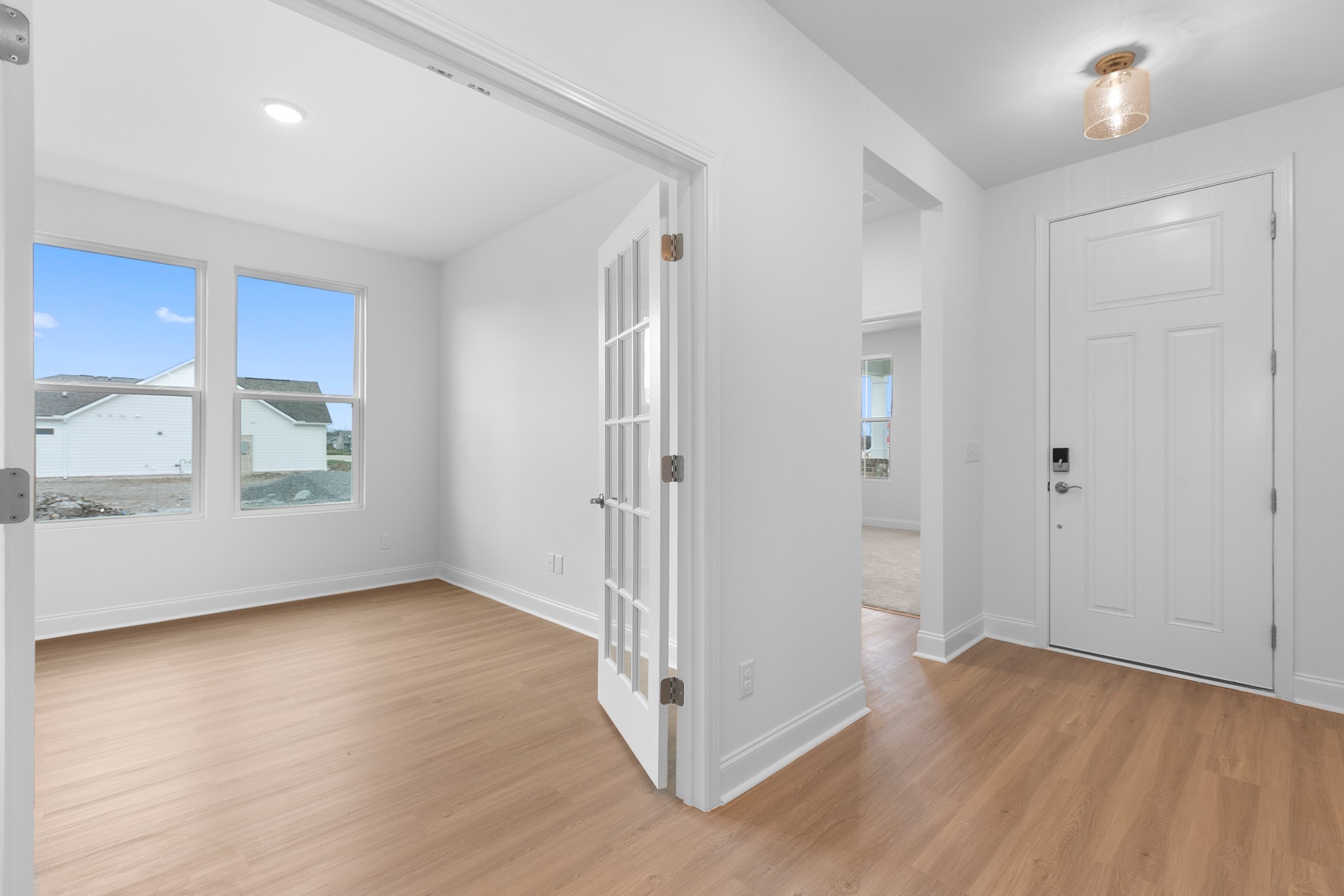 6743 Baroque Way