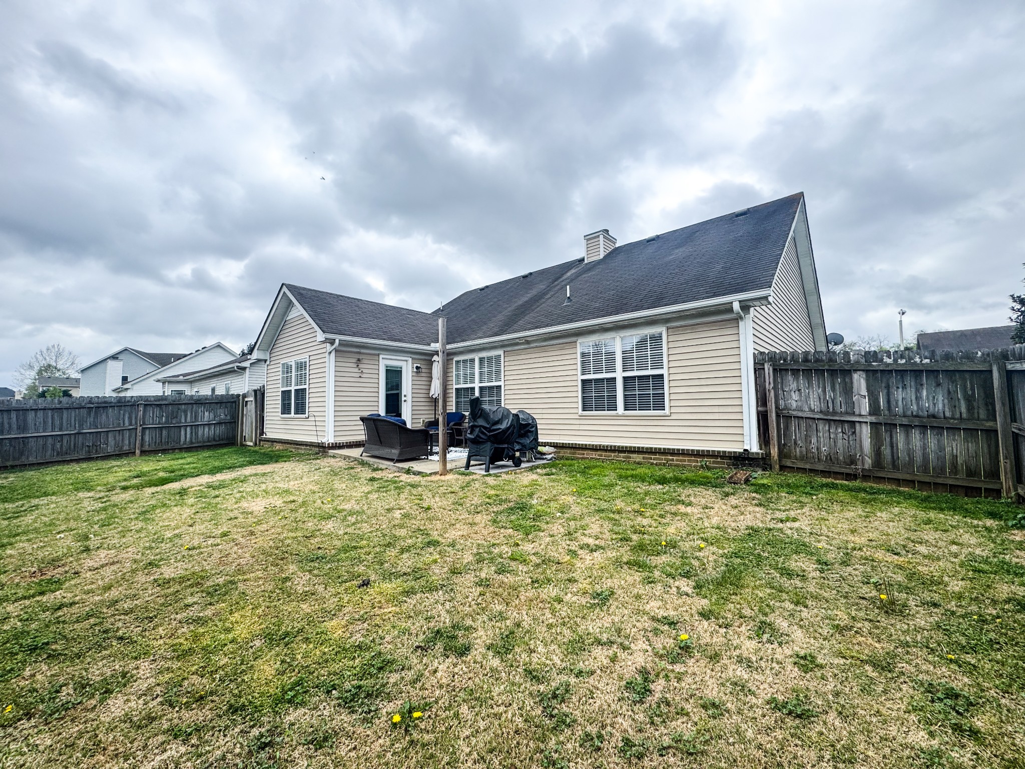 3326 Velvet Ct