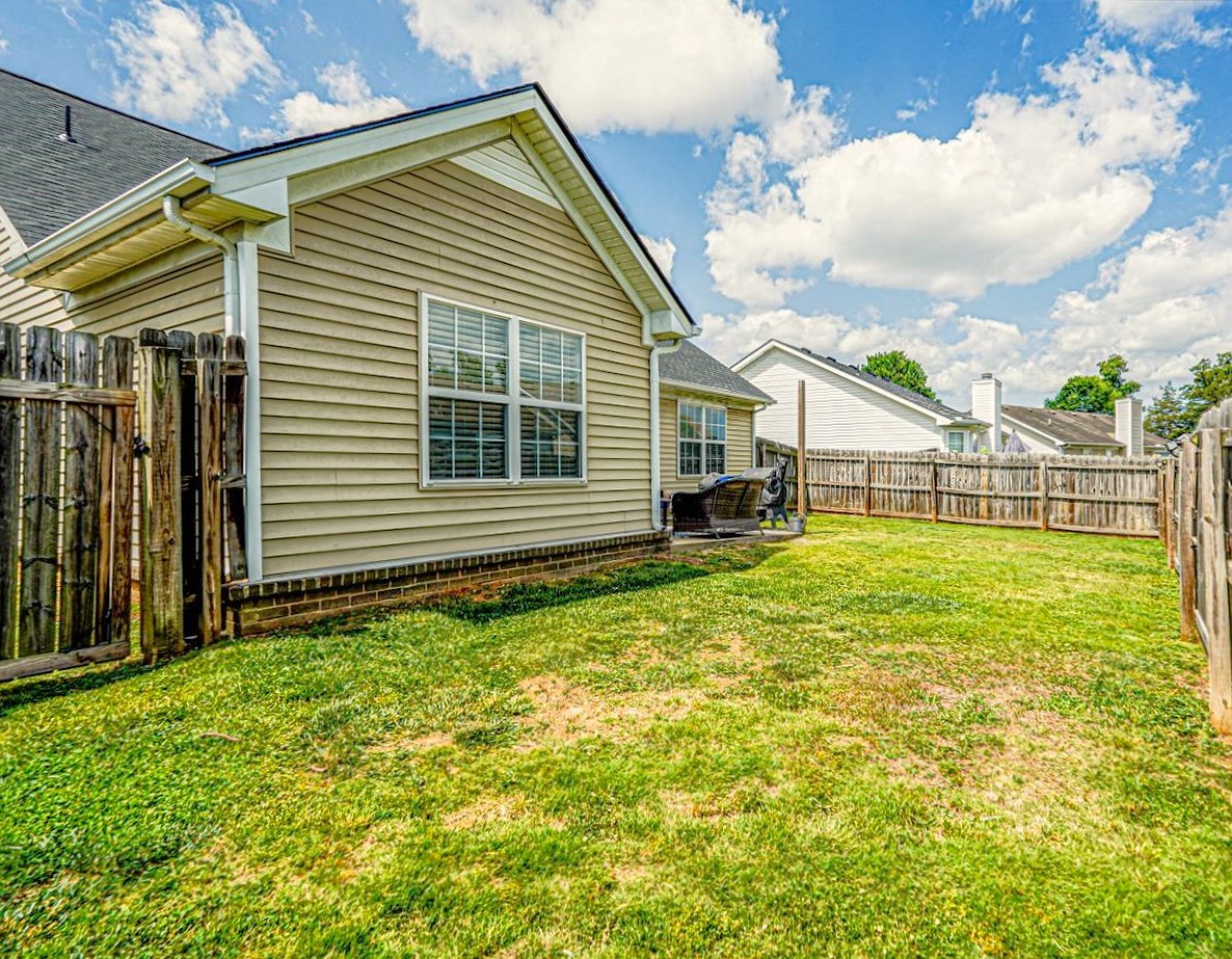 3326 Velvet Ct