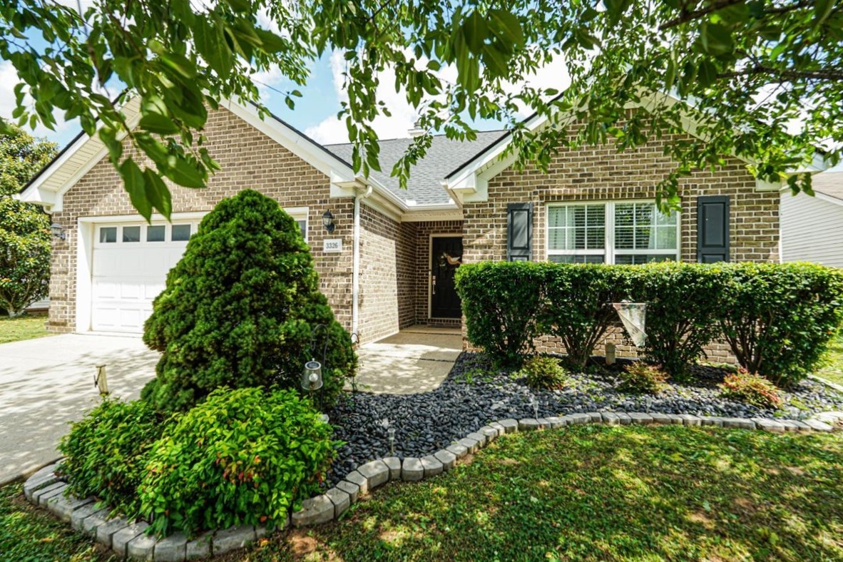 3326 Velvet Ct