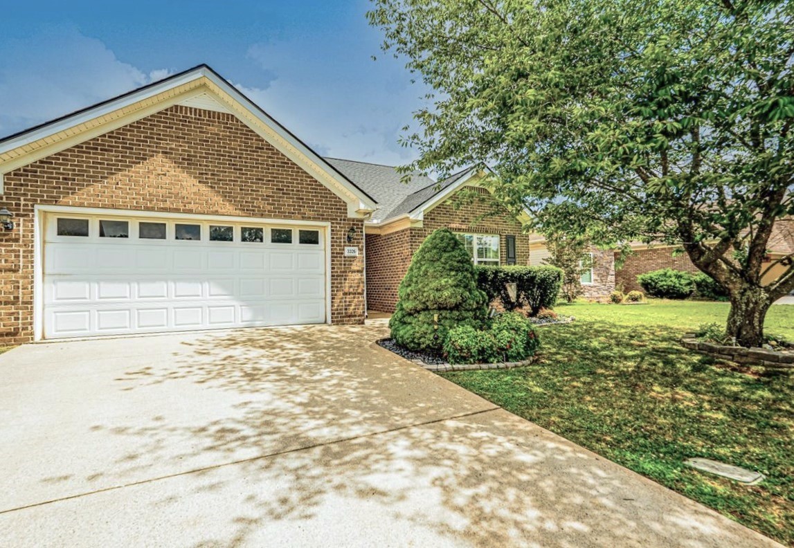 3326 Velvet Ct