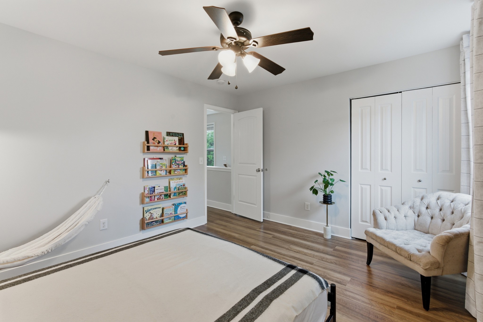 1303 Creekside Dr